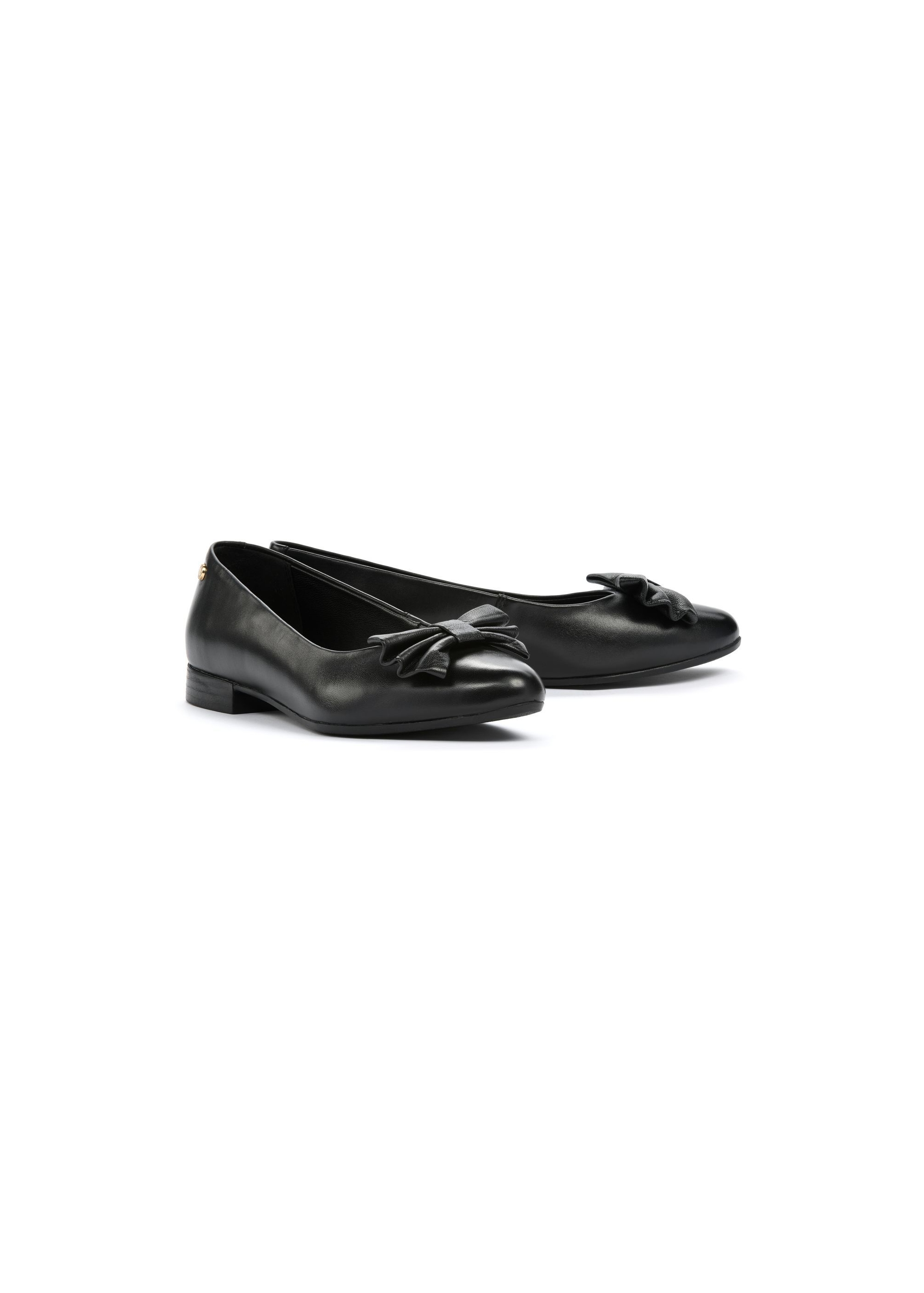 Black leather ballet flats with bow BUTYD-1148-99(W25)-02