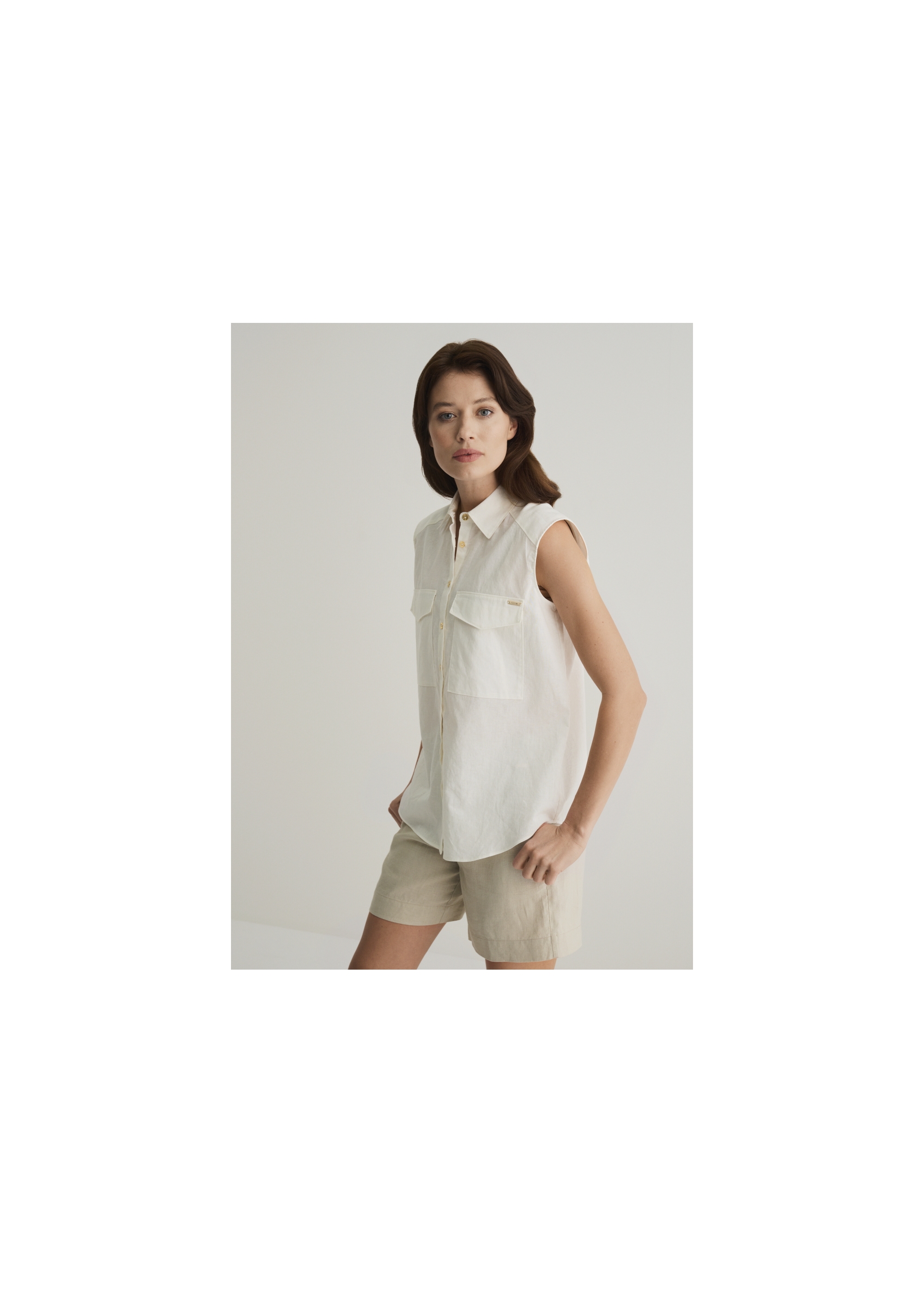 Women's sleeveless shirt BLUDT-0137-11(W22)-02