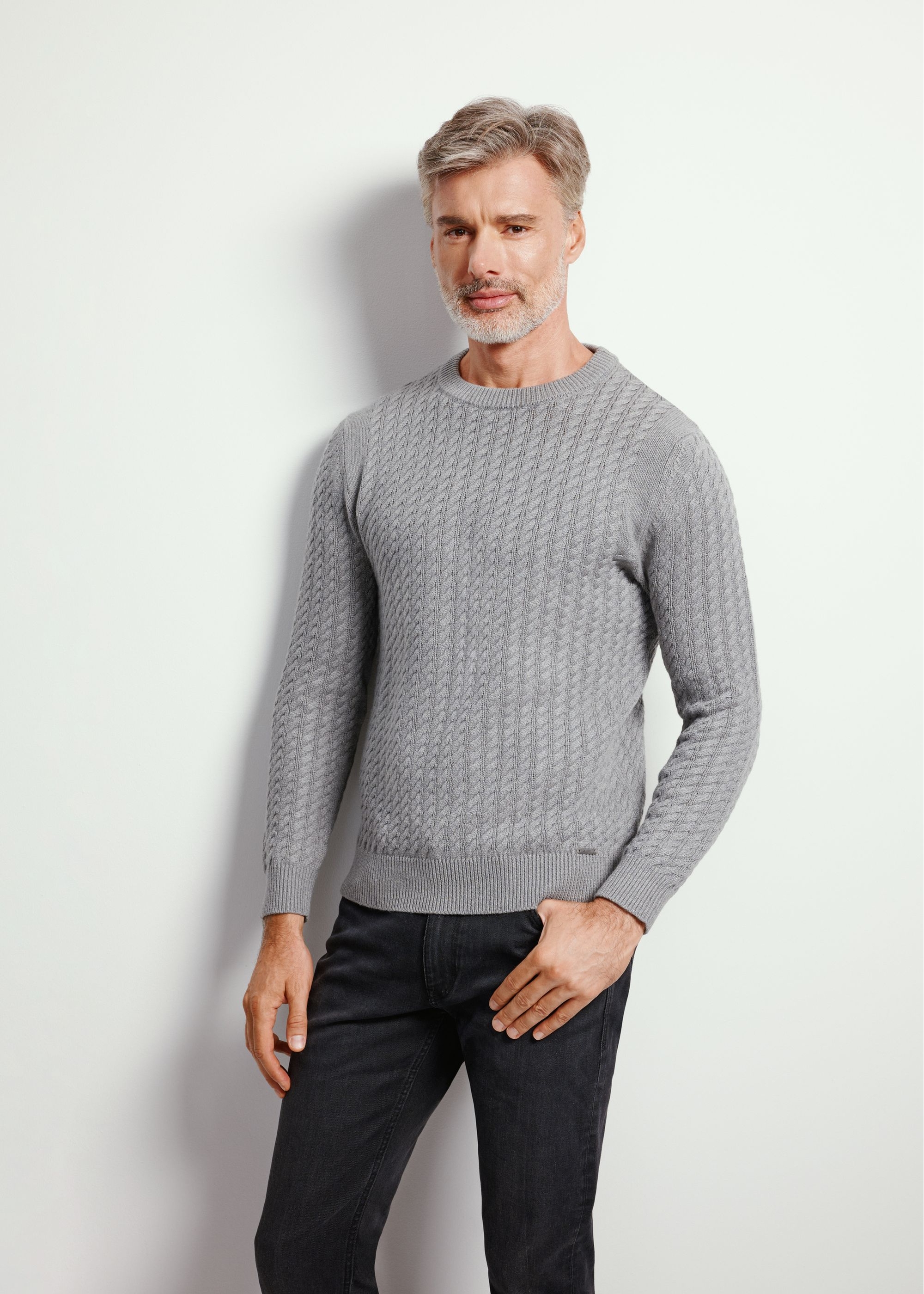 Gray men's sweater SWEMT-0154-91(Z24)-01