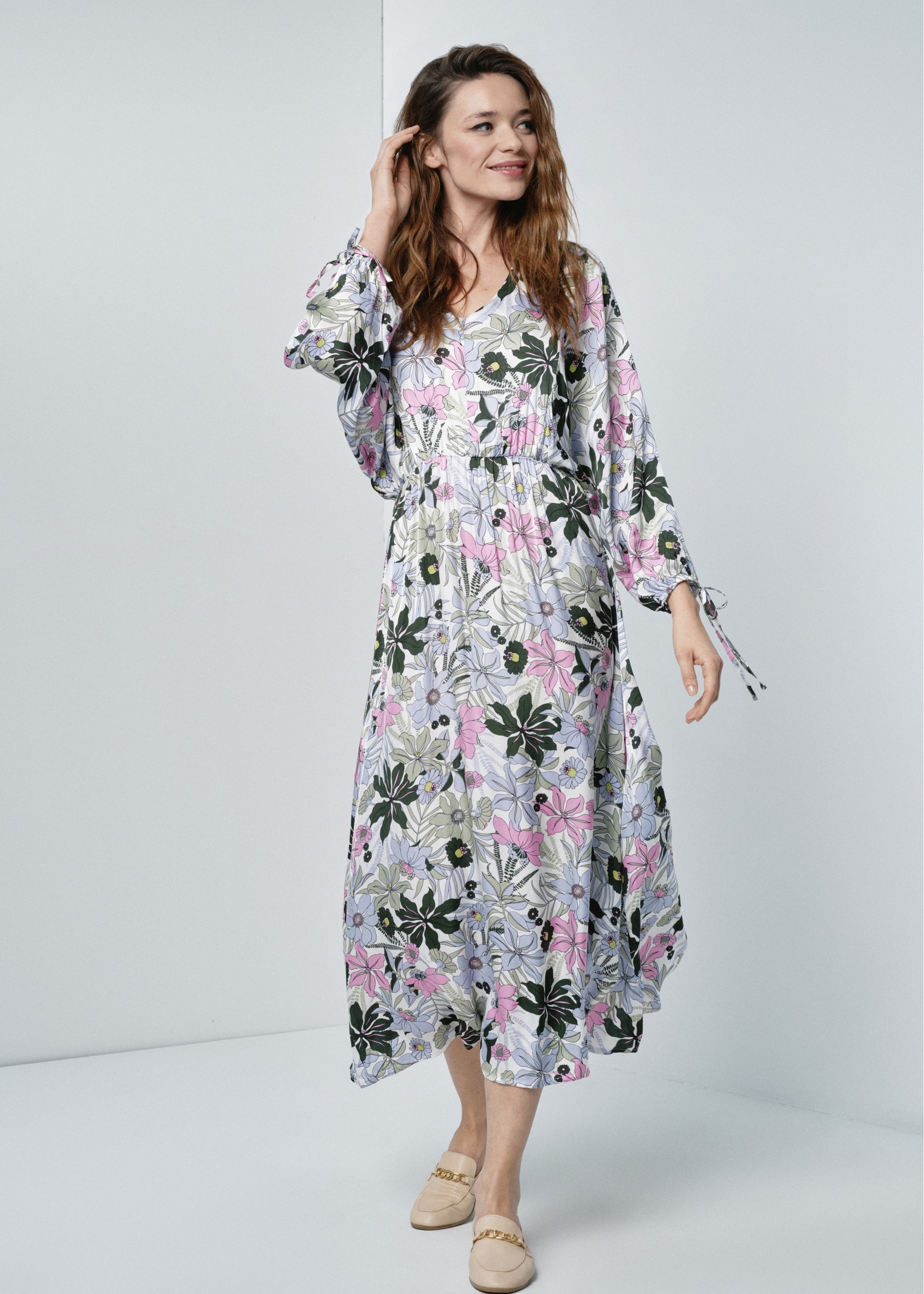 Long dress with buff sleeves SUKDT-0200-15(W24)-01