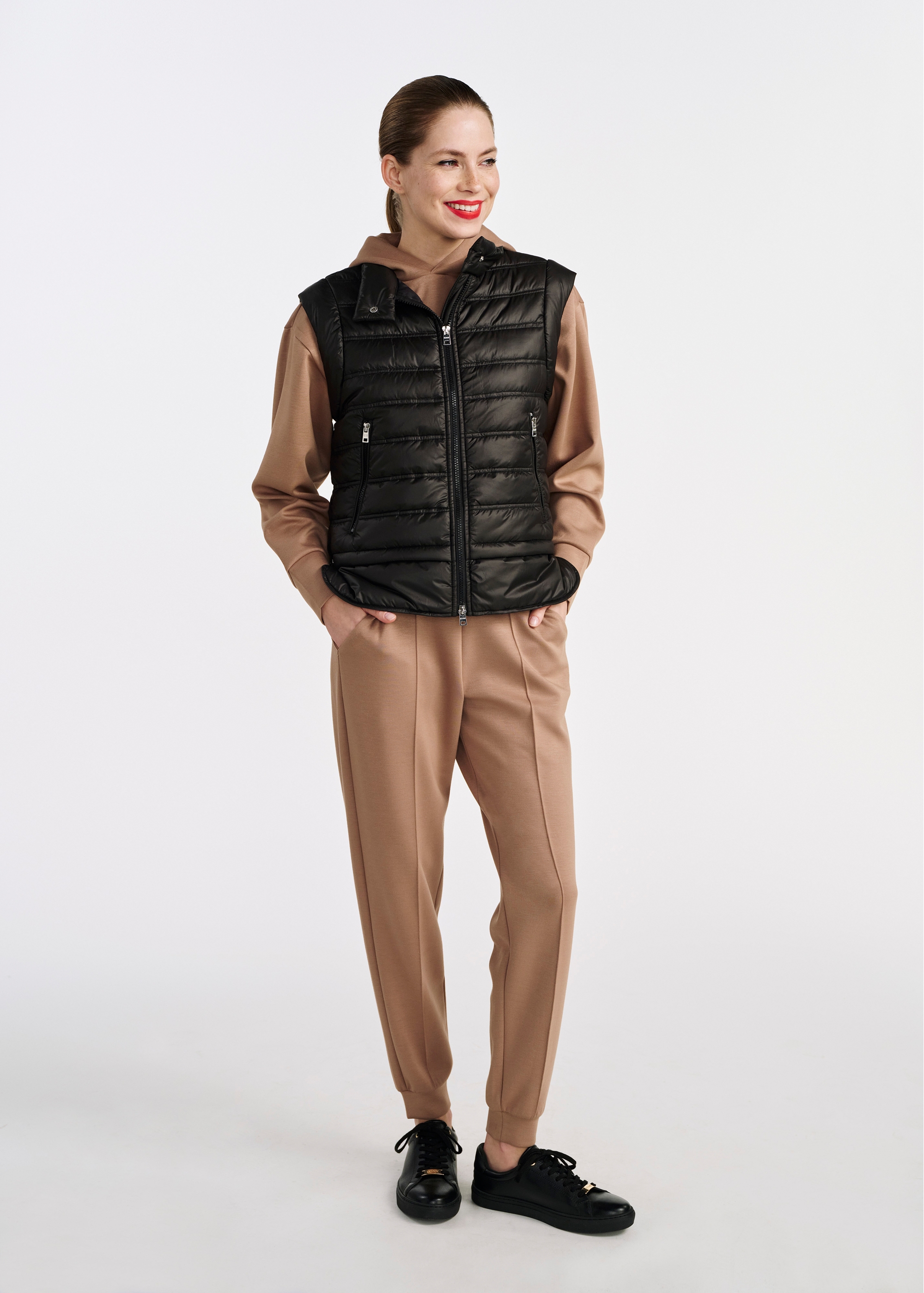 Black quilted women's vest KAMDT-0026-99(W25)-02