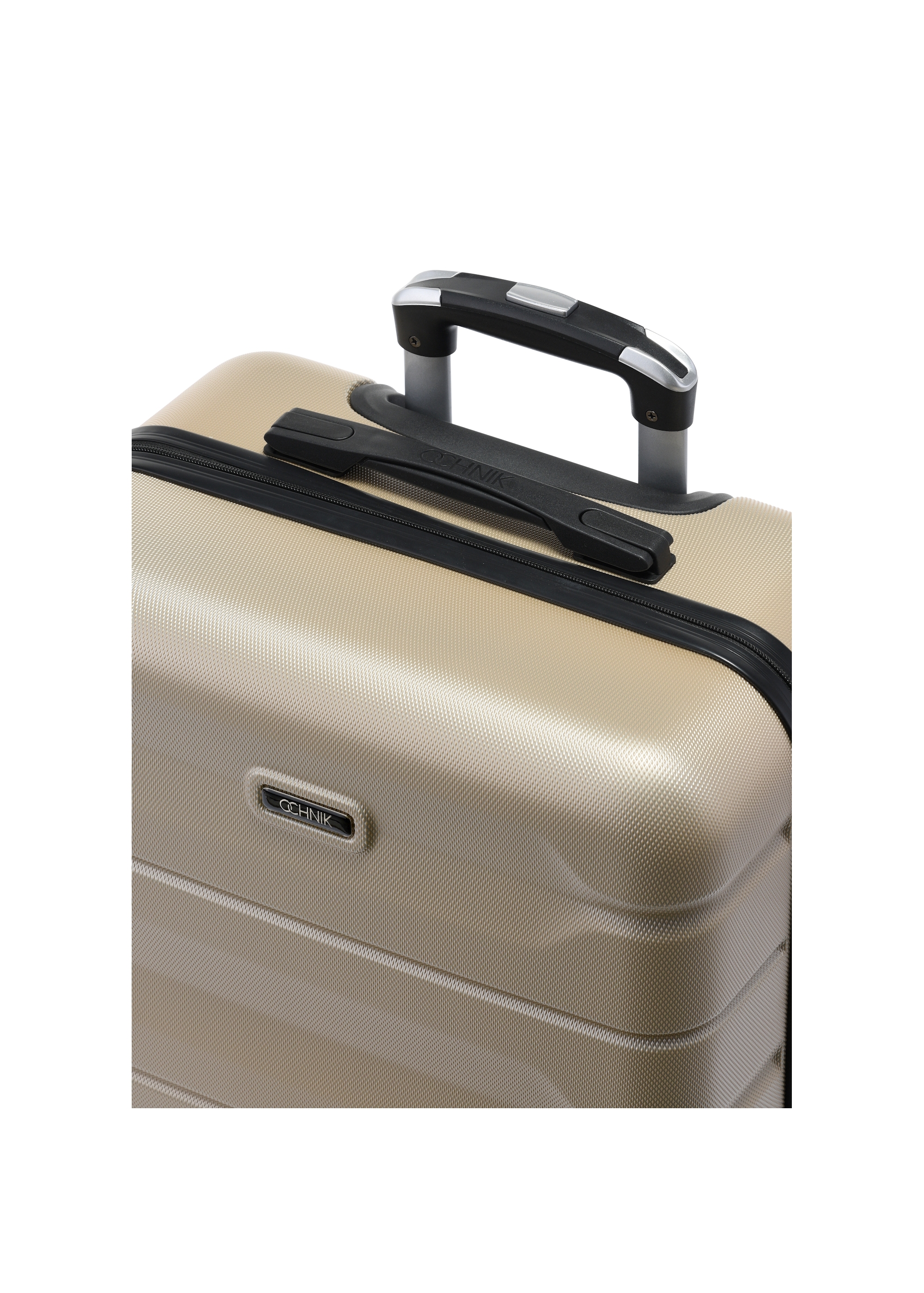 Medium suitcase on wheels WALAB-0067-80-24(W25)-05