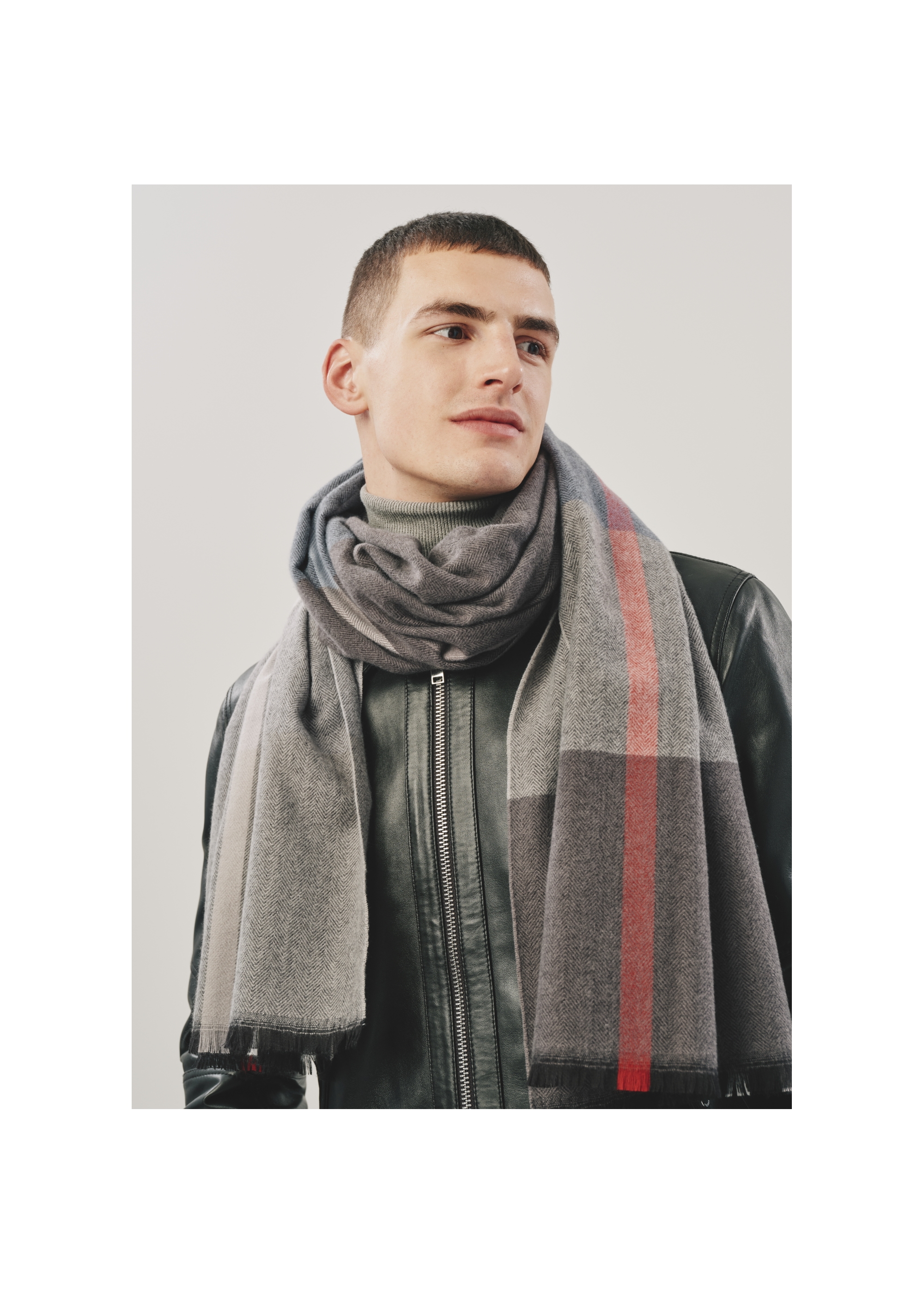 Large men's winter scarf SZAMT-0072-91(Z23)-01