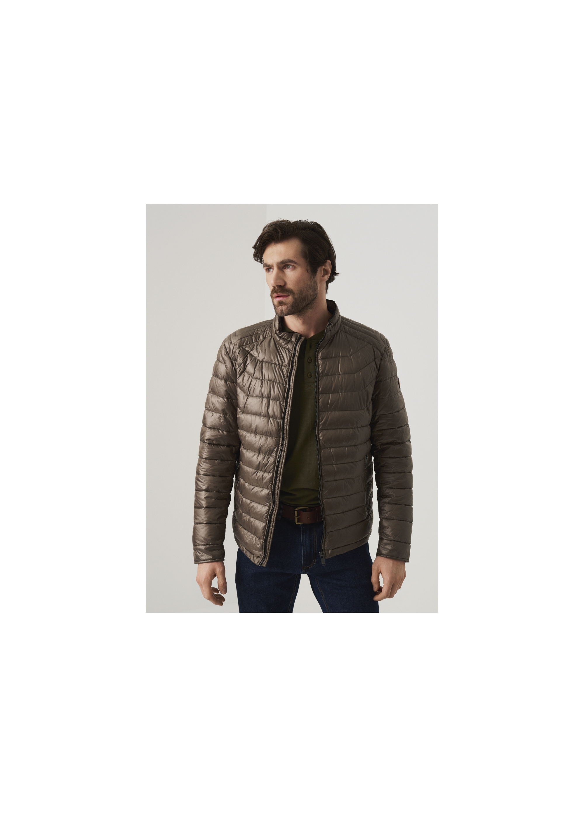 Men's quilted jacket with stand-up collar KURMT-0260-82(W23)-02