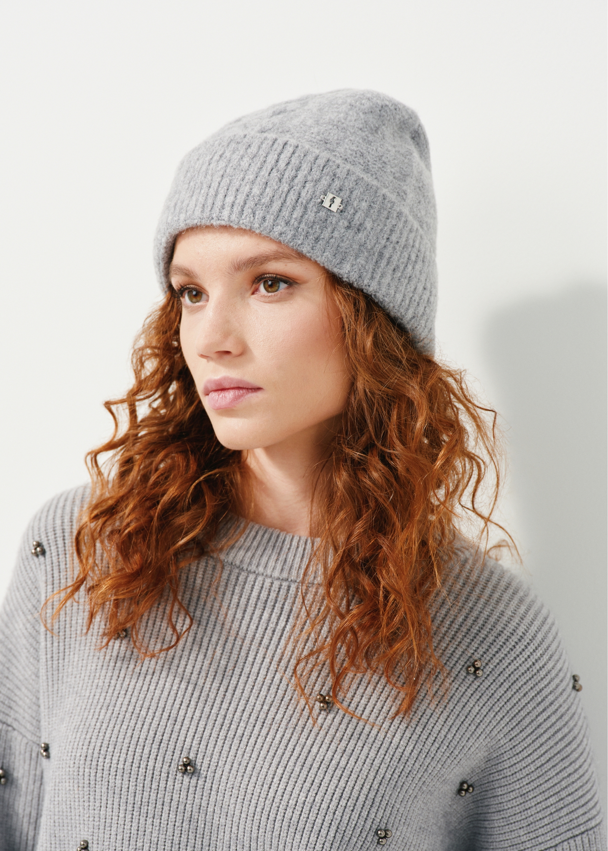 Women's grey plaid hat CZADT-0169-95(Z23)-01