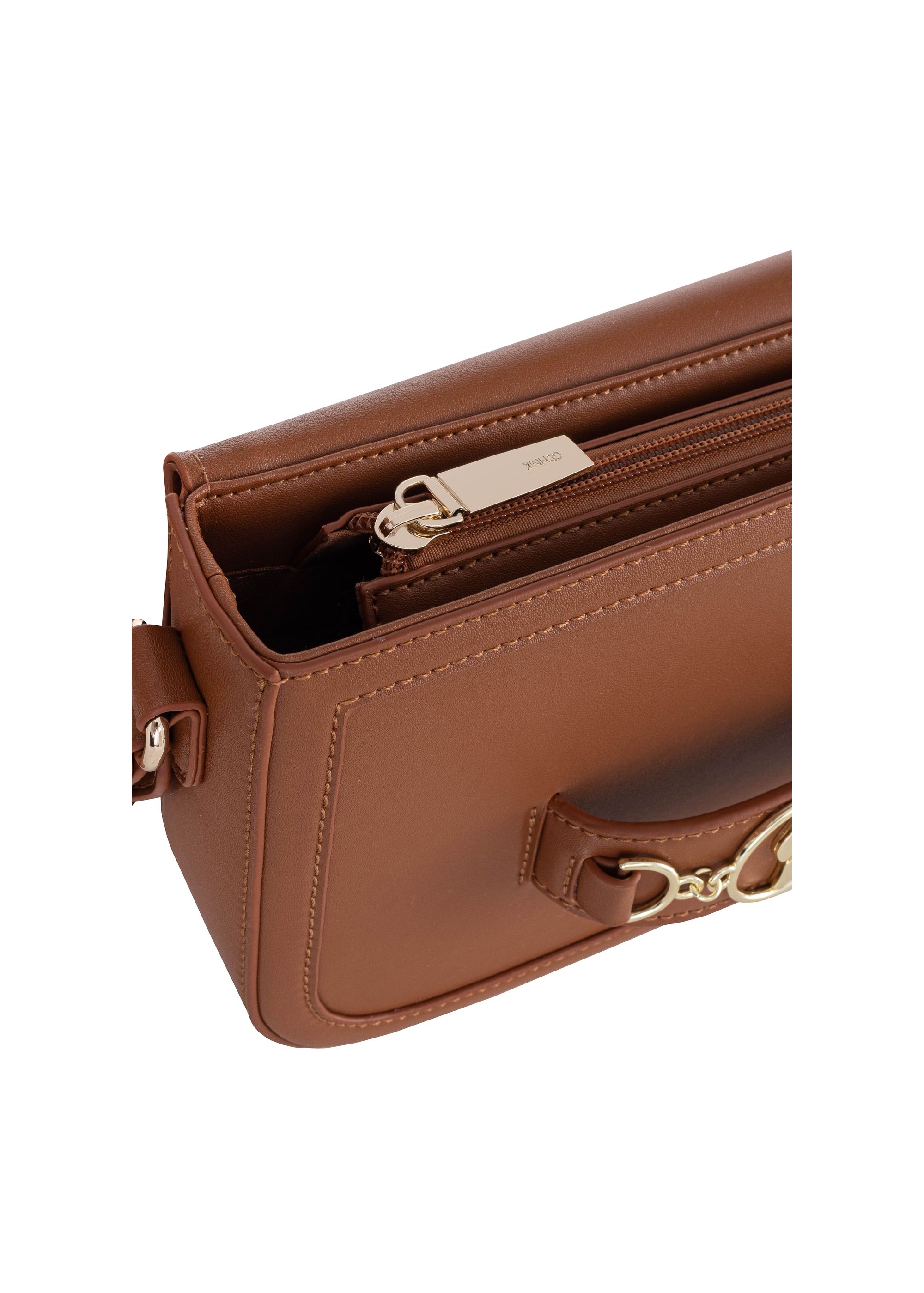 Small postbag in cognac color TOREC-0896-87(W24)-06