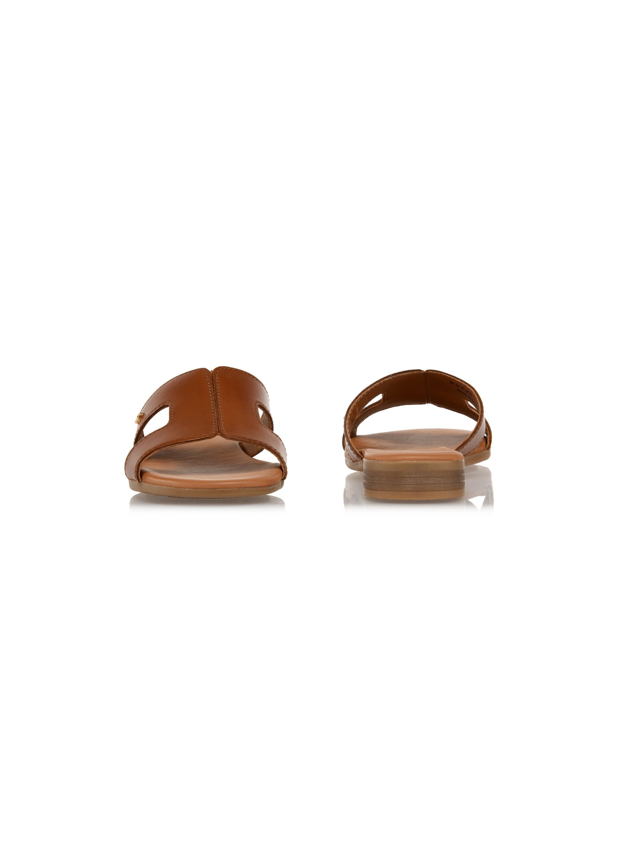 Leather brown flip-flops with a small heel BUTYD-1064-24(W24)-03