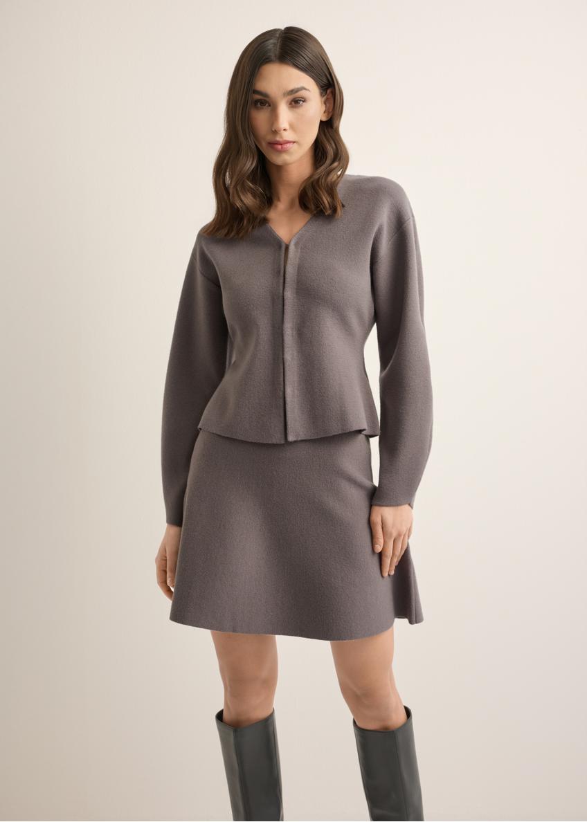 Graphite knitted women's cardigan KARDT-0066-9D(Z26), front view of the product on the model, half of the silhouette visible.