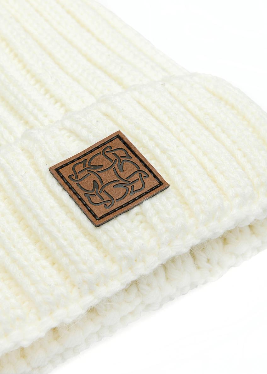 Cream women's hat with pompom CZADT-0066A-12(Z25)