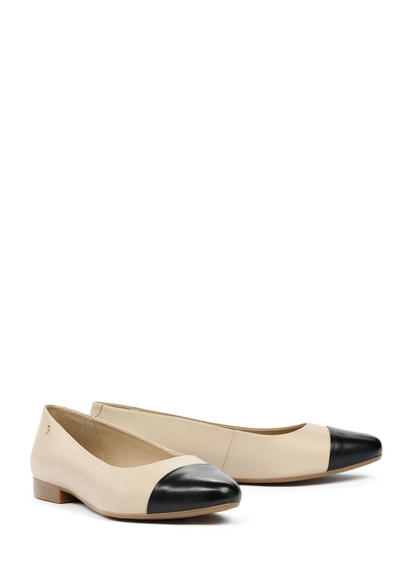 Leather beige and black ballerinas BUTYD-1050-81(W25)