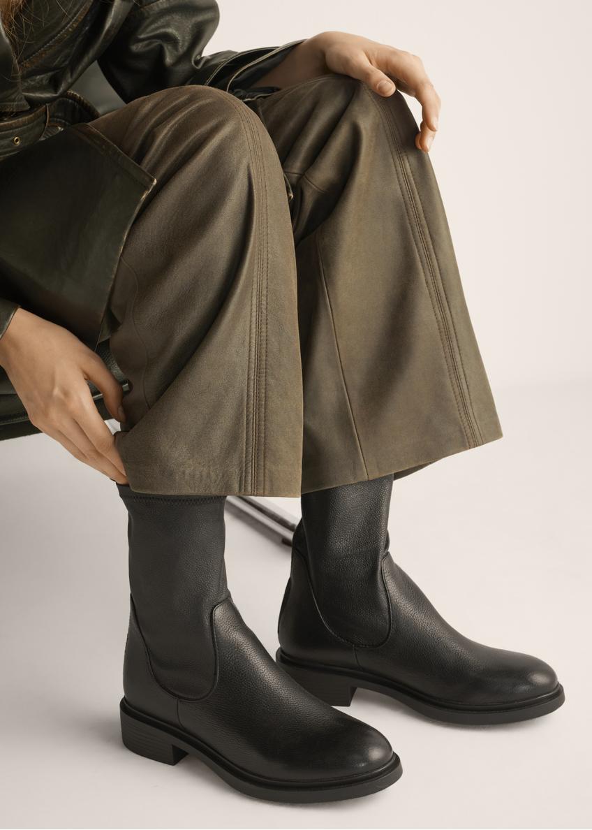 Black leather women's ankle boots BUTYD-1296-99(Z26)
