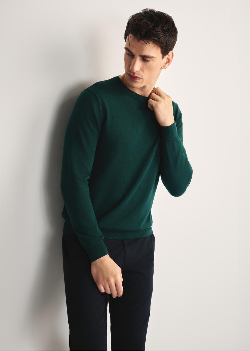 Green men's basic sweater SWEMT-0114A-54(Z25), front view of the product on the model, half of the silhouette visible.