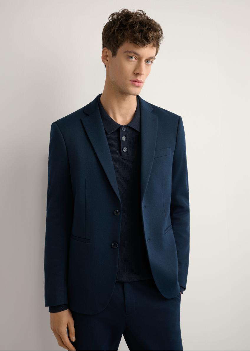 Men's navy blue jacket MARMT-0022-7E(W26), front view of the product on the model. Half of the silhouette visible.