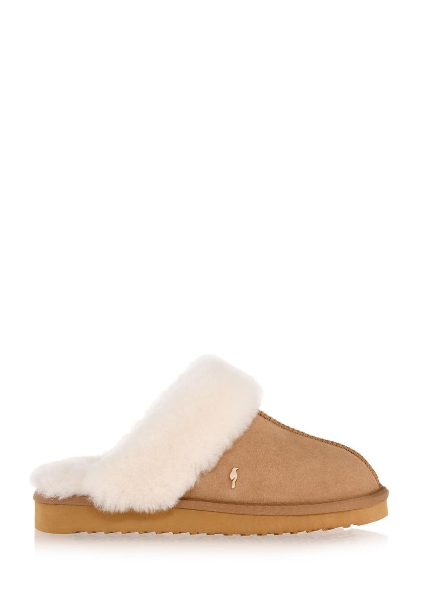 Beige slip-on slippers in snow boot style BUTYD-1137-82(Z24)-01