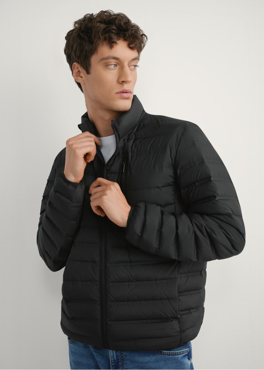 Men's transitional quilted jacket KURMT-0412-99(W26), front view of the product on the model, half of the silhouette visible.