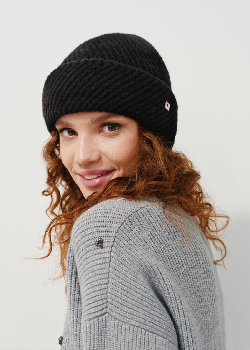 Women's black winter hat CZADT-0164-99(Z23)-01