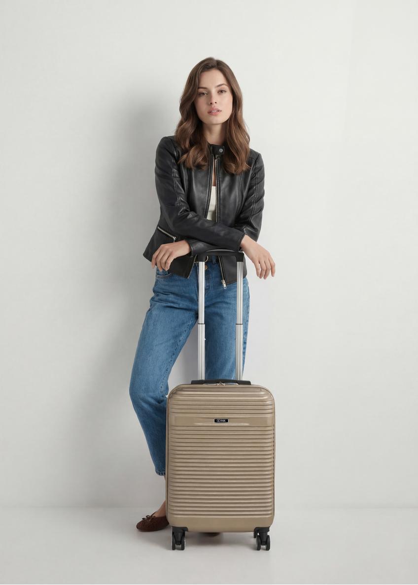 Small suitcase on wheels WALAB-0040-2X-19(W26)