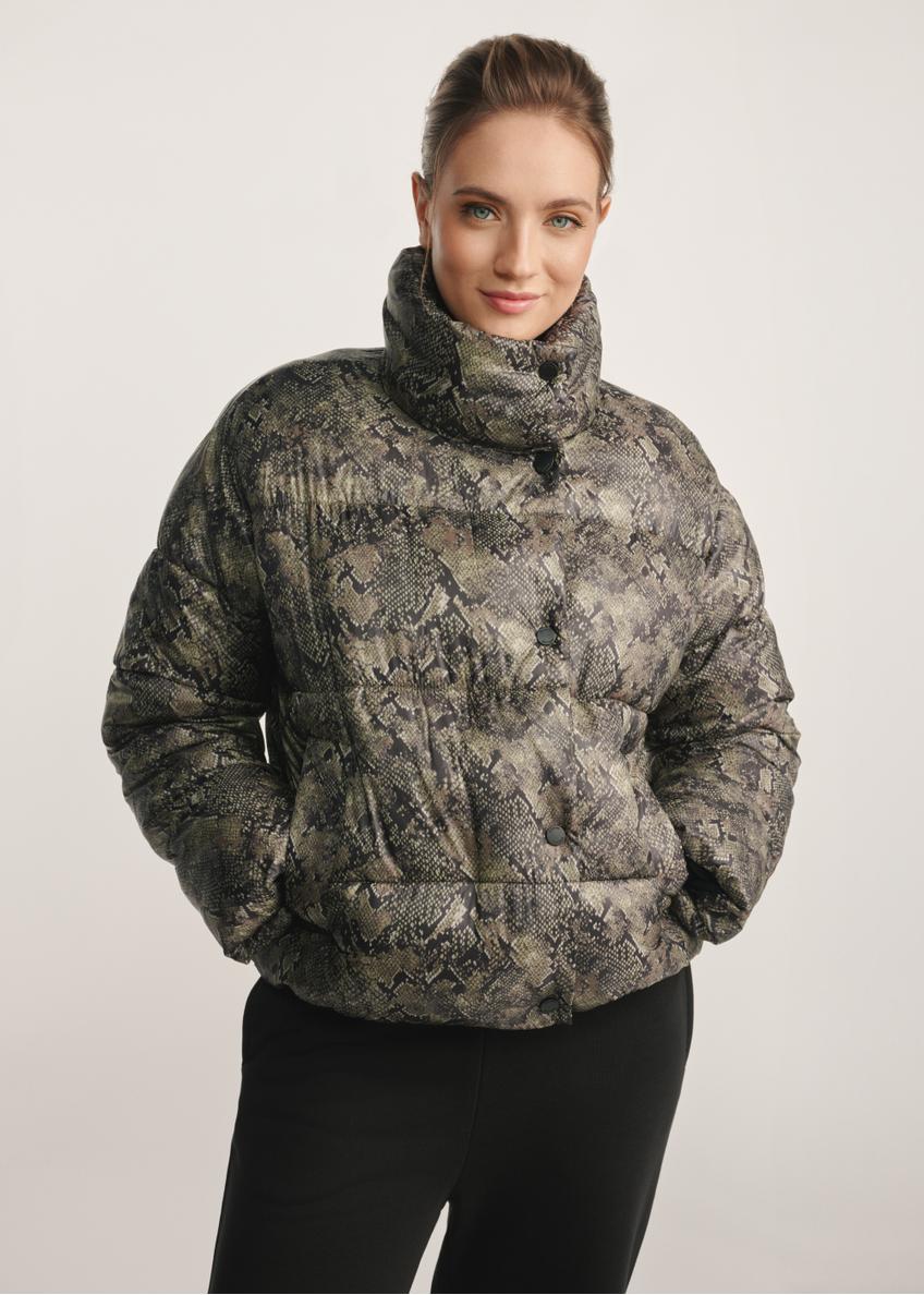 Women's snakeskin jacket KURDT-0598-54(Z25), front view of the product on the model. Half of the silhouette visible.