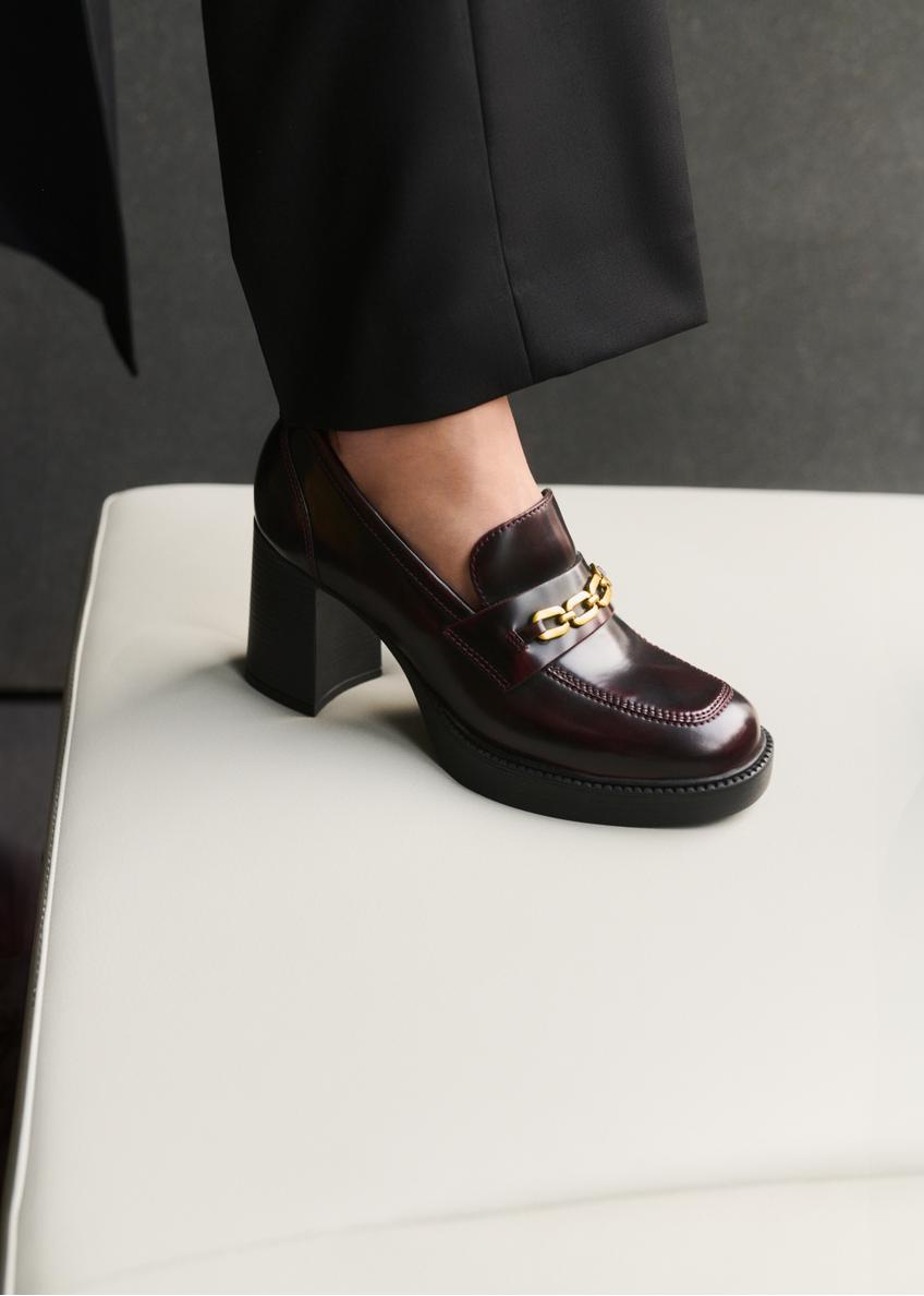 Burgundy leather loafers with a block heel BUTYD-1191-49(Z25)
