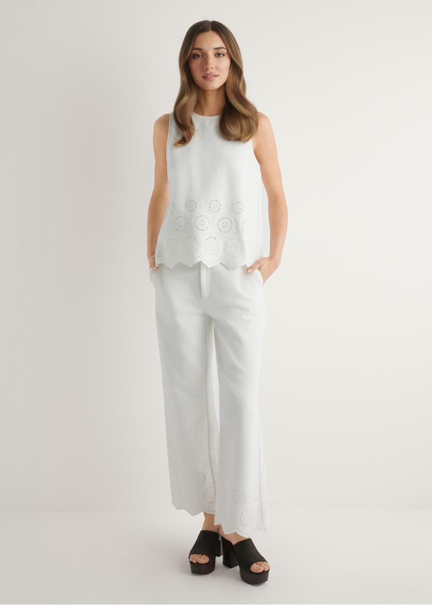 Women's white wide leg trousers SPODT-0122-0B(W26), front view of the product on the model. Full body visible.