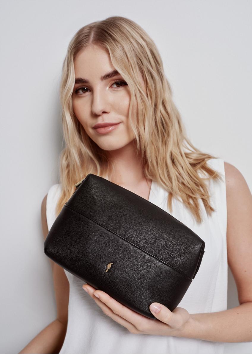 Women's black leather cosmetic bag TORES-0976-99(W24)