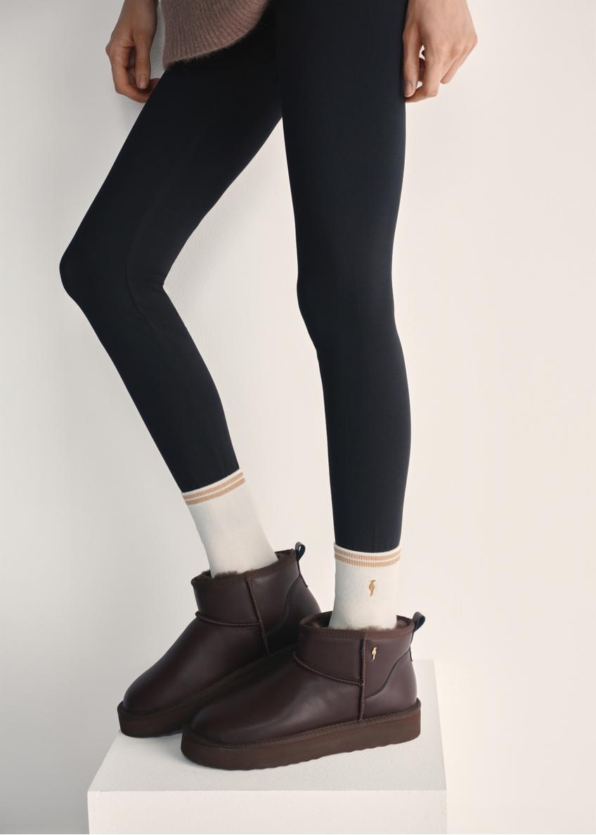 Women's brown leather snow boots BUTYD-1219-89(Z25), side view of the product on the model's feet.