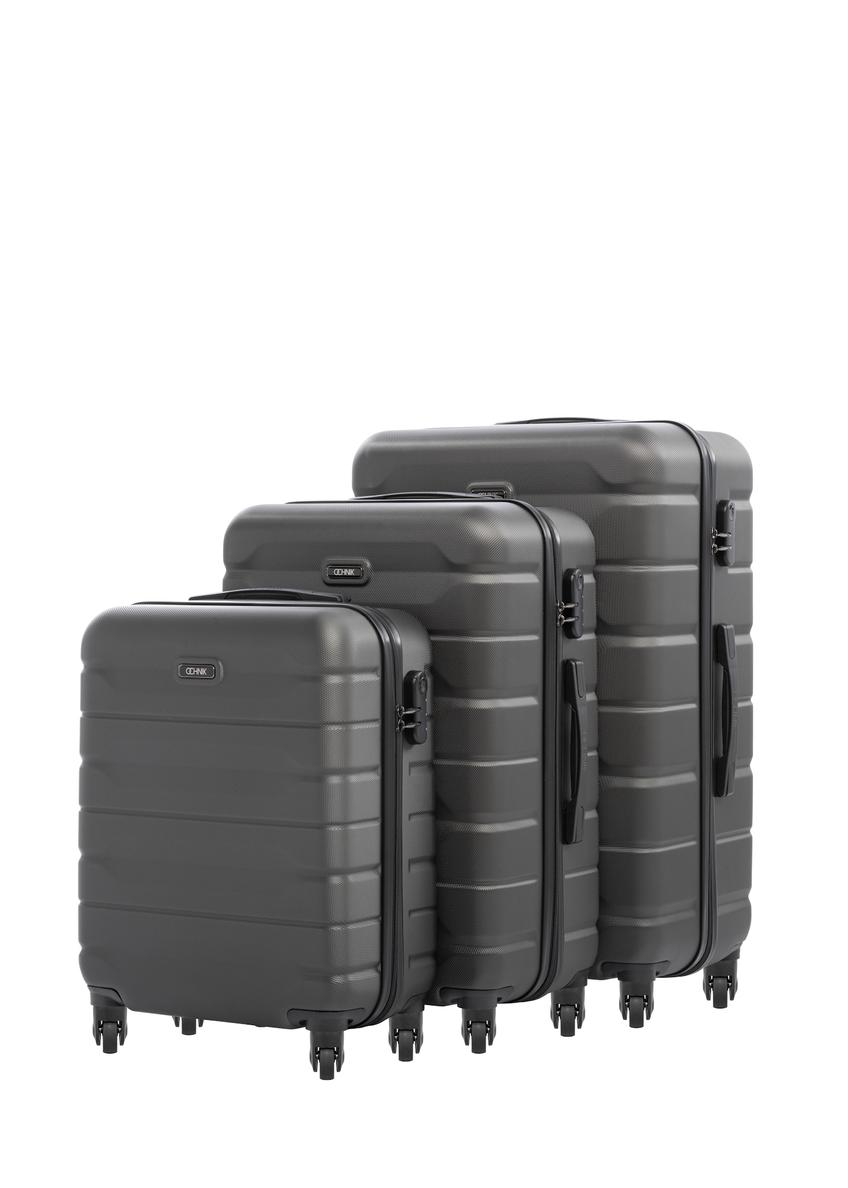 Set of 19''/24''/28'' trolley suitcases WALAB-0067-9B(W26), diagonal product view on white background.