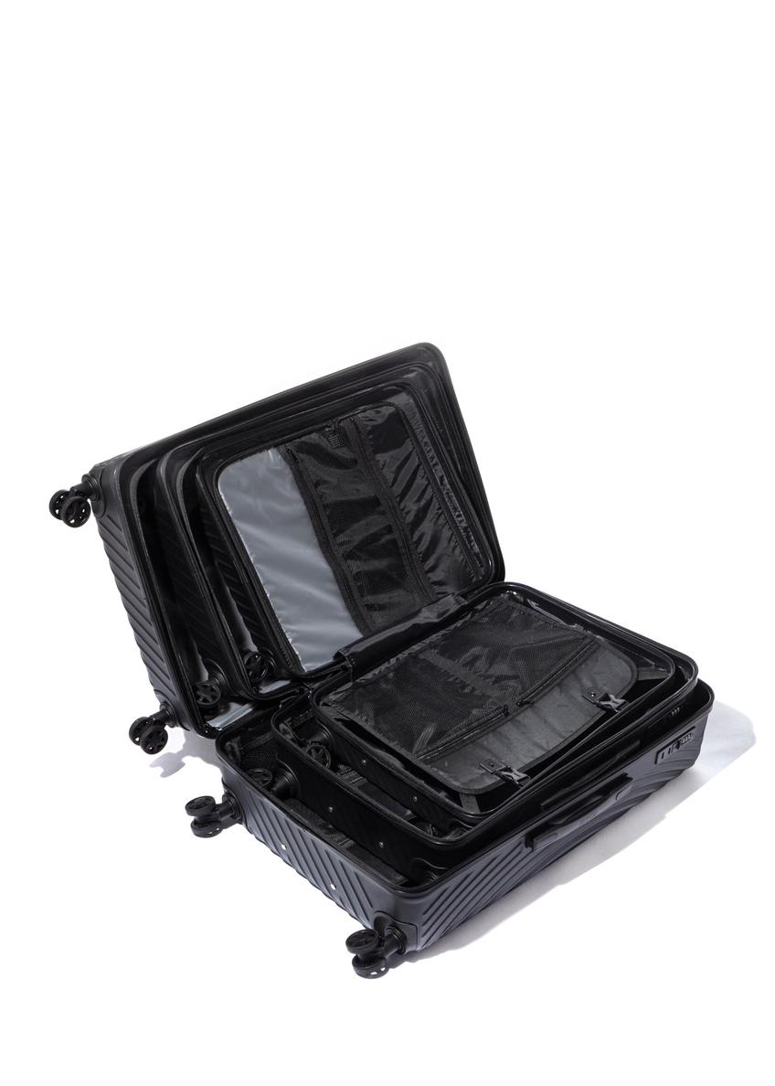 Set of suitcases on wheels 19'/24'/28' WALAB-0088-99(W26)