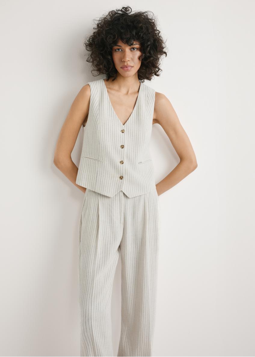 Women's viscose vest KAMDT-0037-0P(W26) - front view of the product, on a model, against a light background. Knee-length silhouette visible.