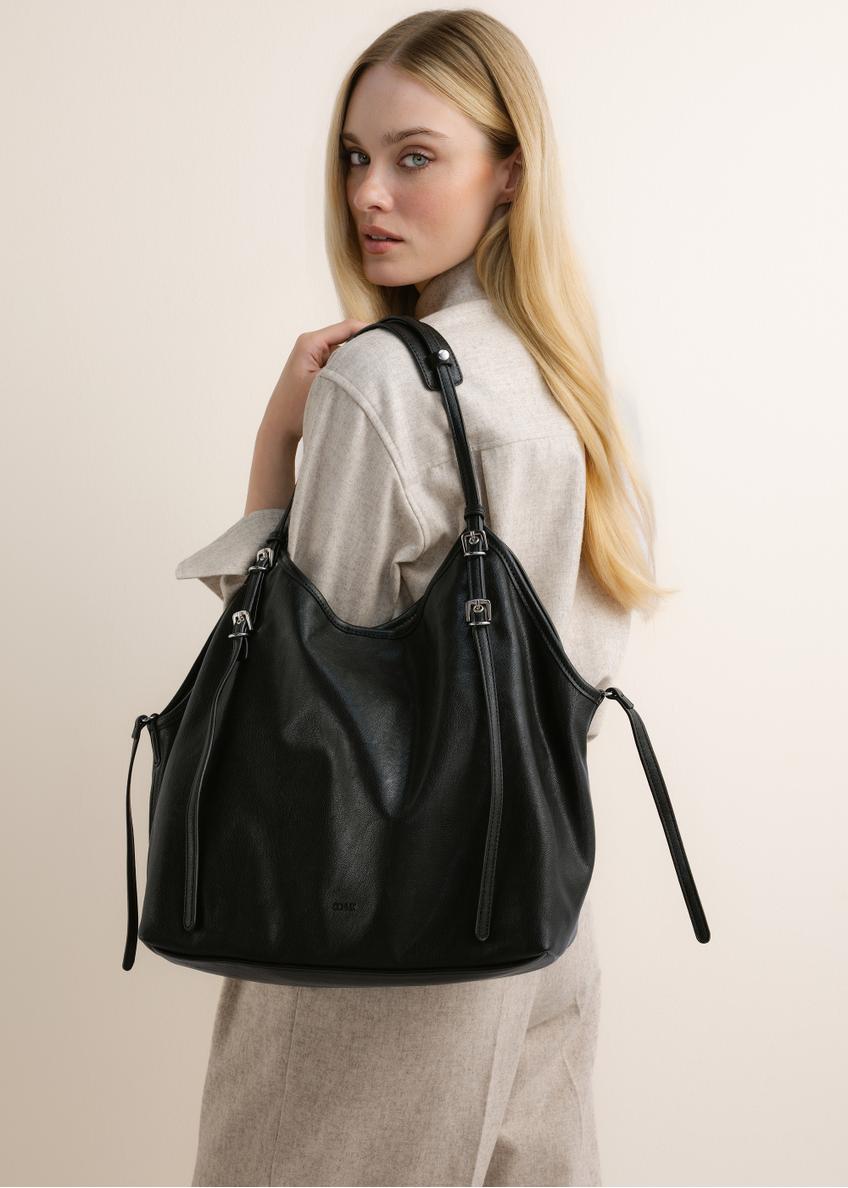 Black women's shopper bag made of imitation leather TOREC-1371-99(Z26)
