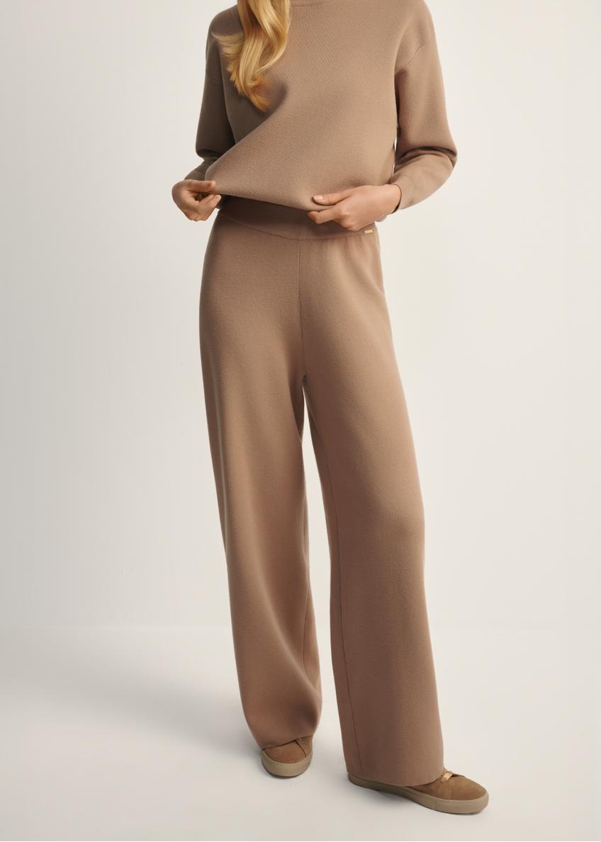 Women's camel viscose trousers SPODT-0116-24(Z25), front view of the product on the model. Half of the silhouette visible.