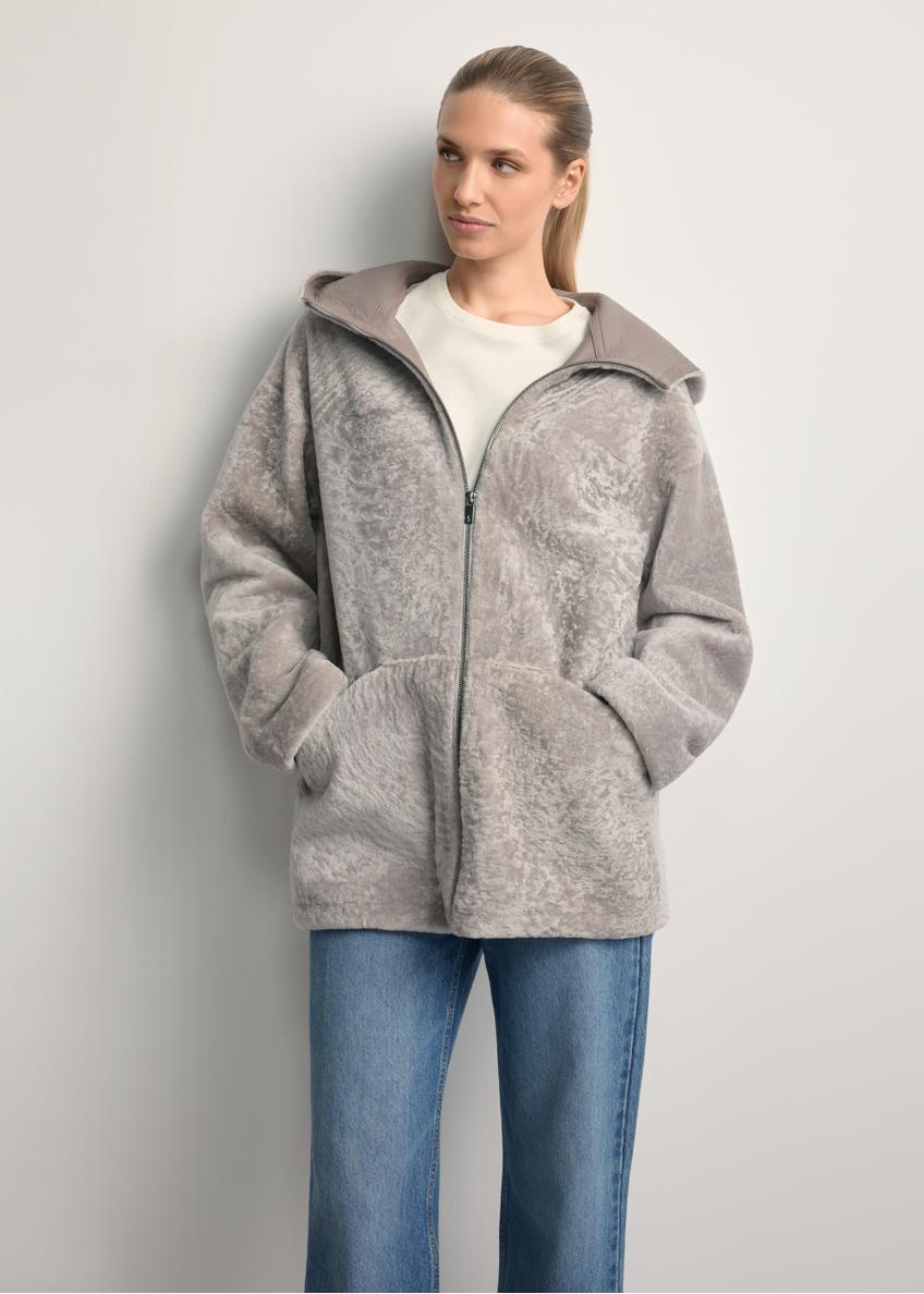 Light gray women's sheepskin coat KOZDS-0092-3098(Z25), front view of the product on a model. Half of the silhouette visible.