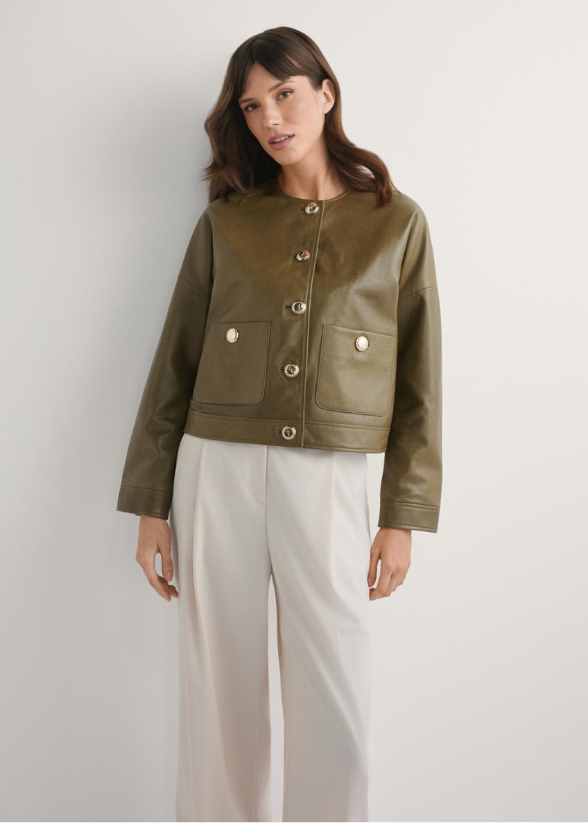 Women's Khaki Short Leather Jacket KURDS-0590-8D(W26), front view of the product on the model. Half of the silhouette visible.