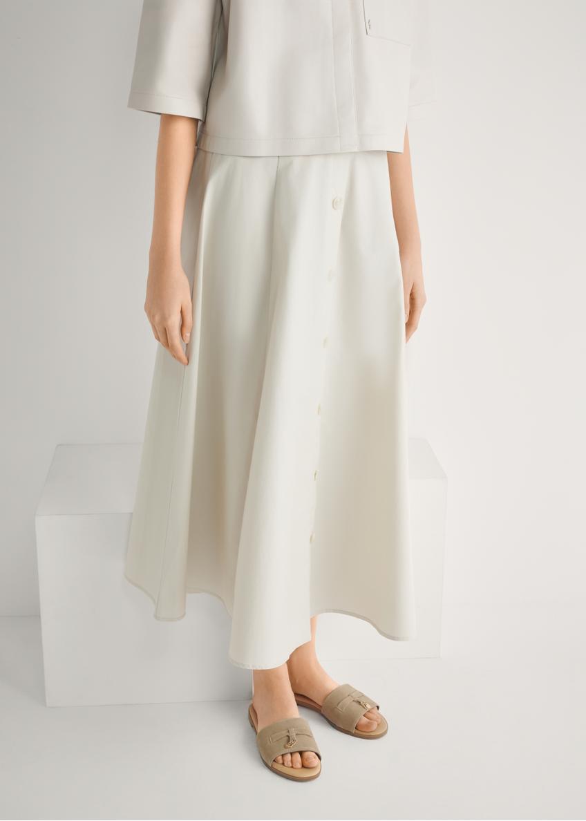 Women's suede flip-flops in cool beige color BUTYD-1255-1K(W26), front view of the product on the model's feet.