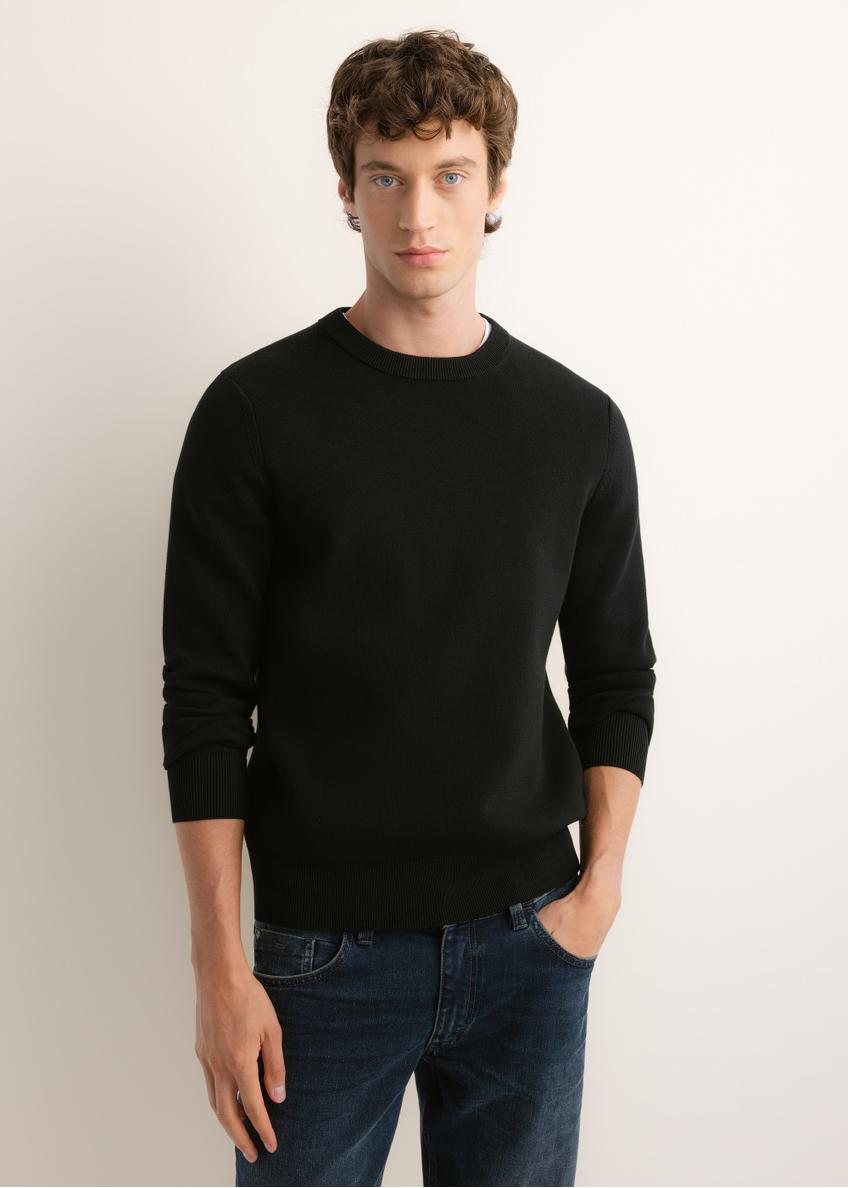 Black men's sweater SWEMT-0217-99(Z26), front product view on the model, on a light background.