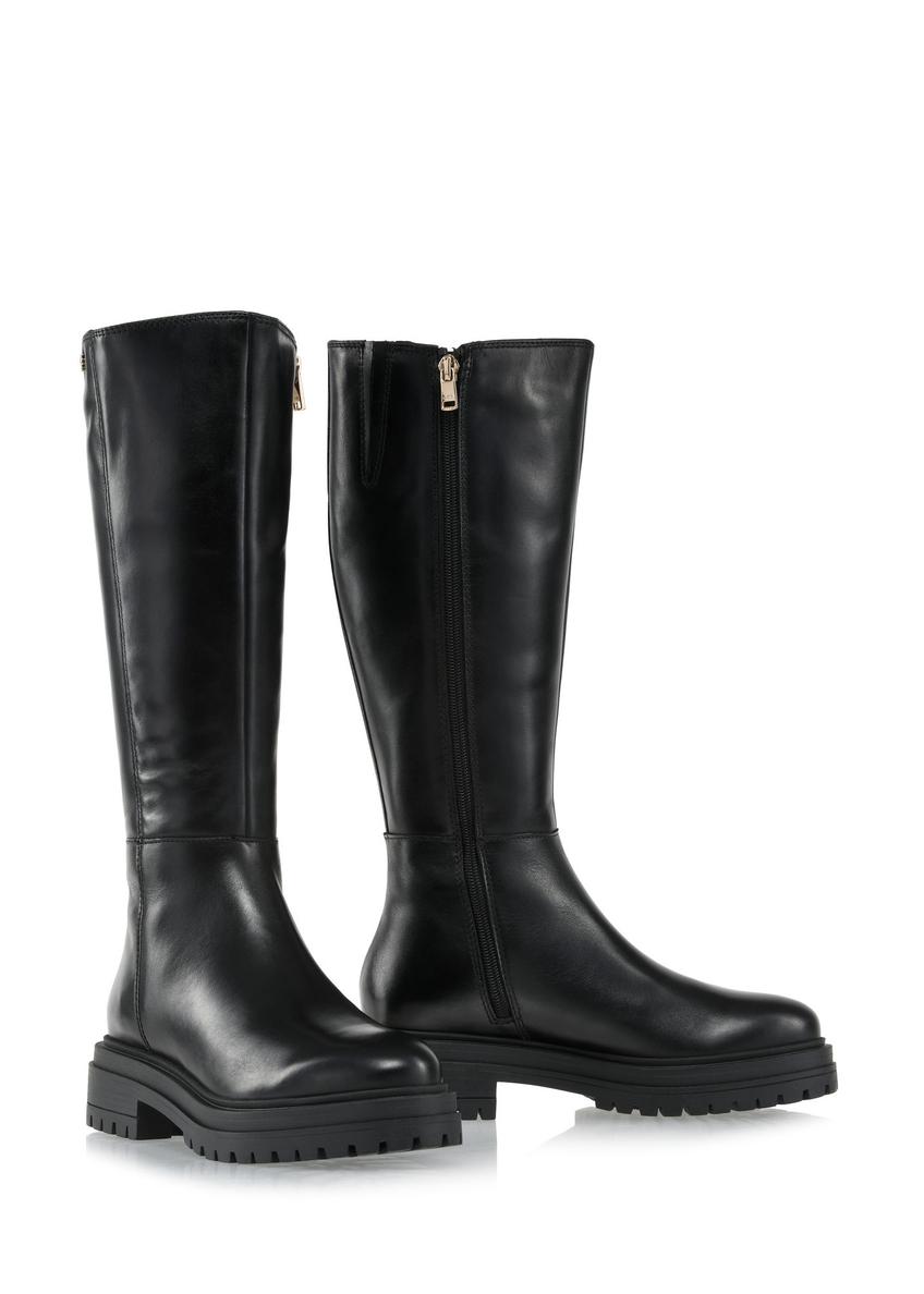 Black leather women's boots on the platform BUTYD-1102-99(Z24)