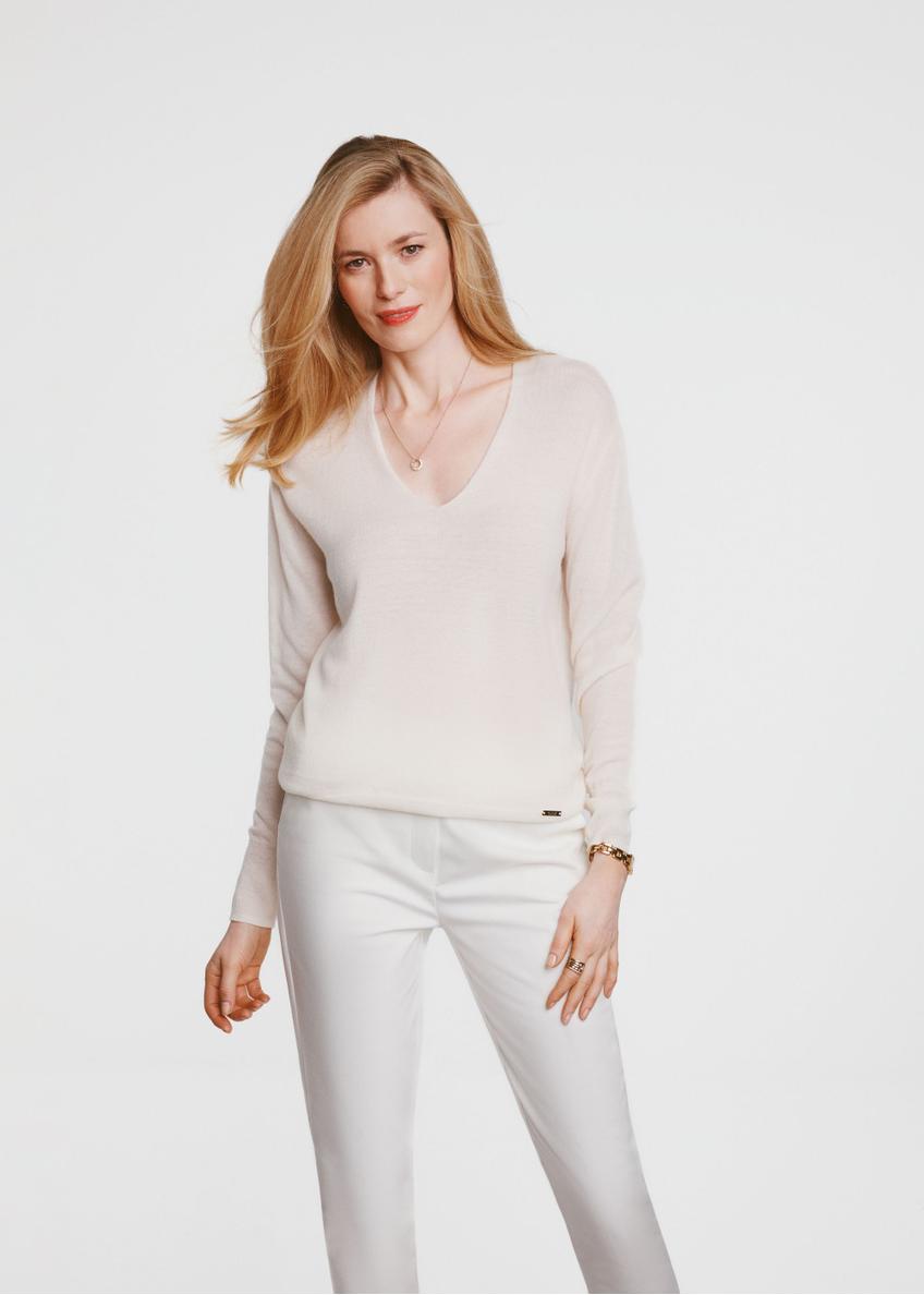 Women's wool cream sweater SWEDT-0224-12(Z24)-02