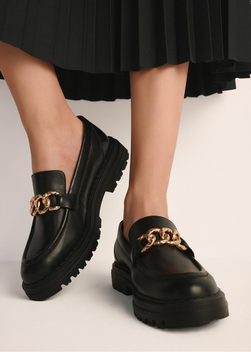 Women's leather loafers with chain BUTYD-1014-99(Z24)