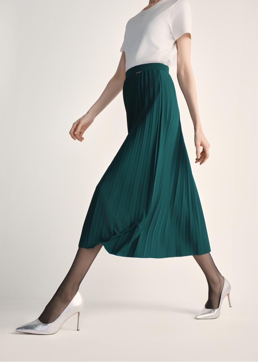 Silver leather women's high heels BUTYD-1131-92(Z25), side view of the product on the model's feet against a light background.