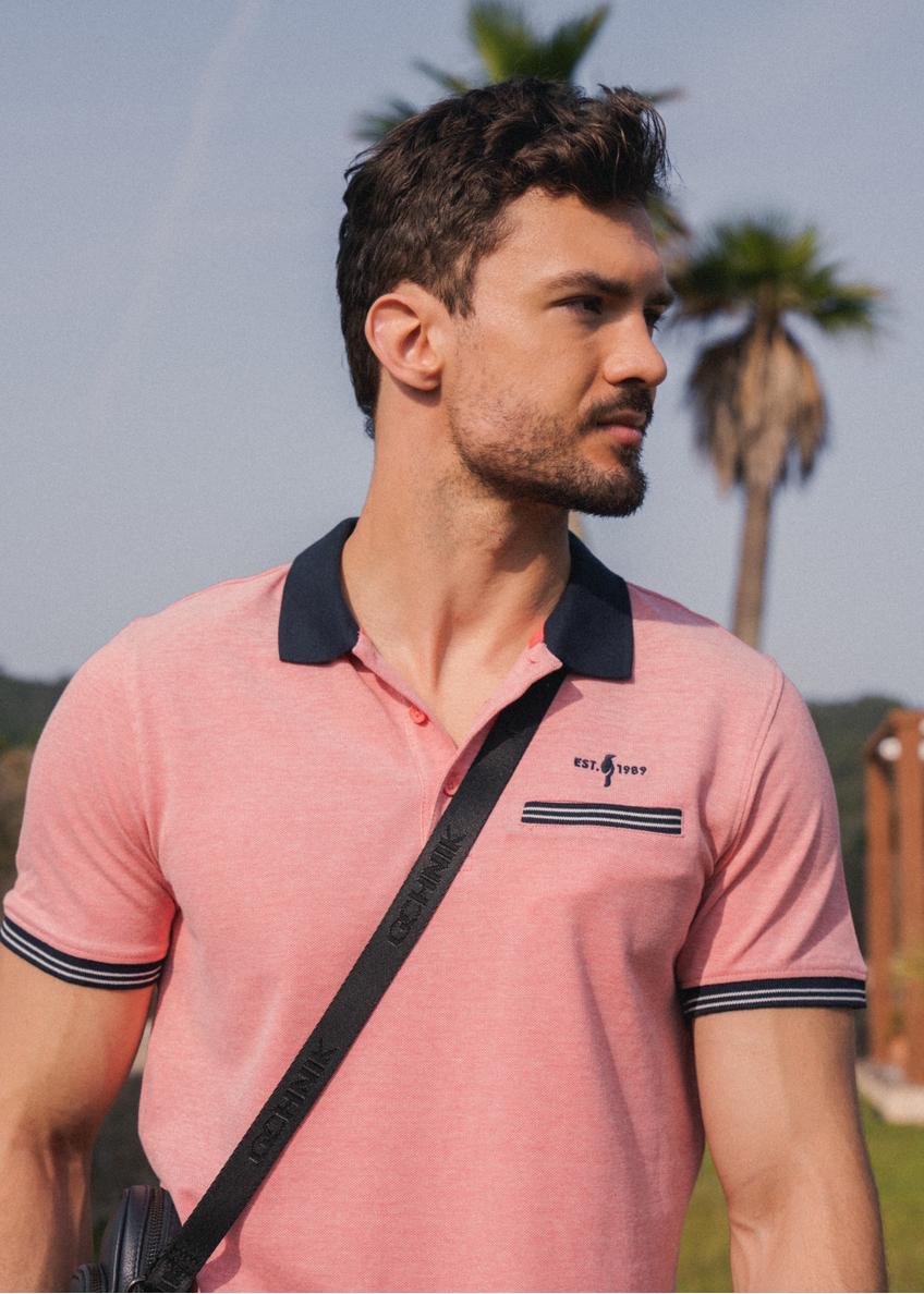 Coral polo shirt with contrasting accents POLMT-0068-18(W25)