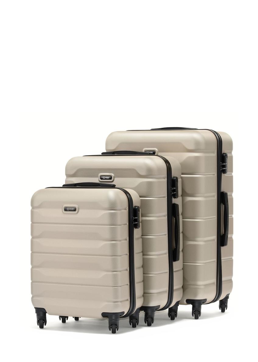 Set of 19''/24''/28'' trolley suitcases WALAB-0067-0X(W26), diagonal view of the products on a white background.