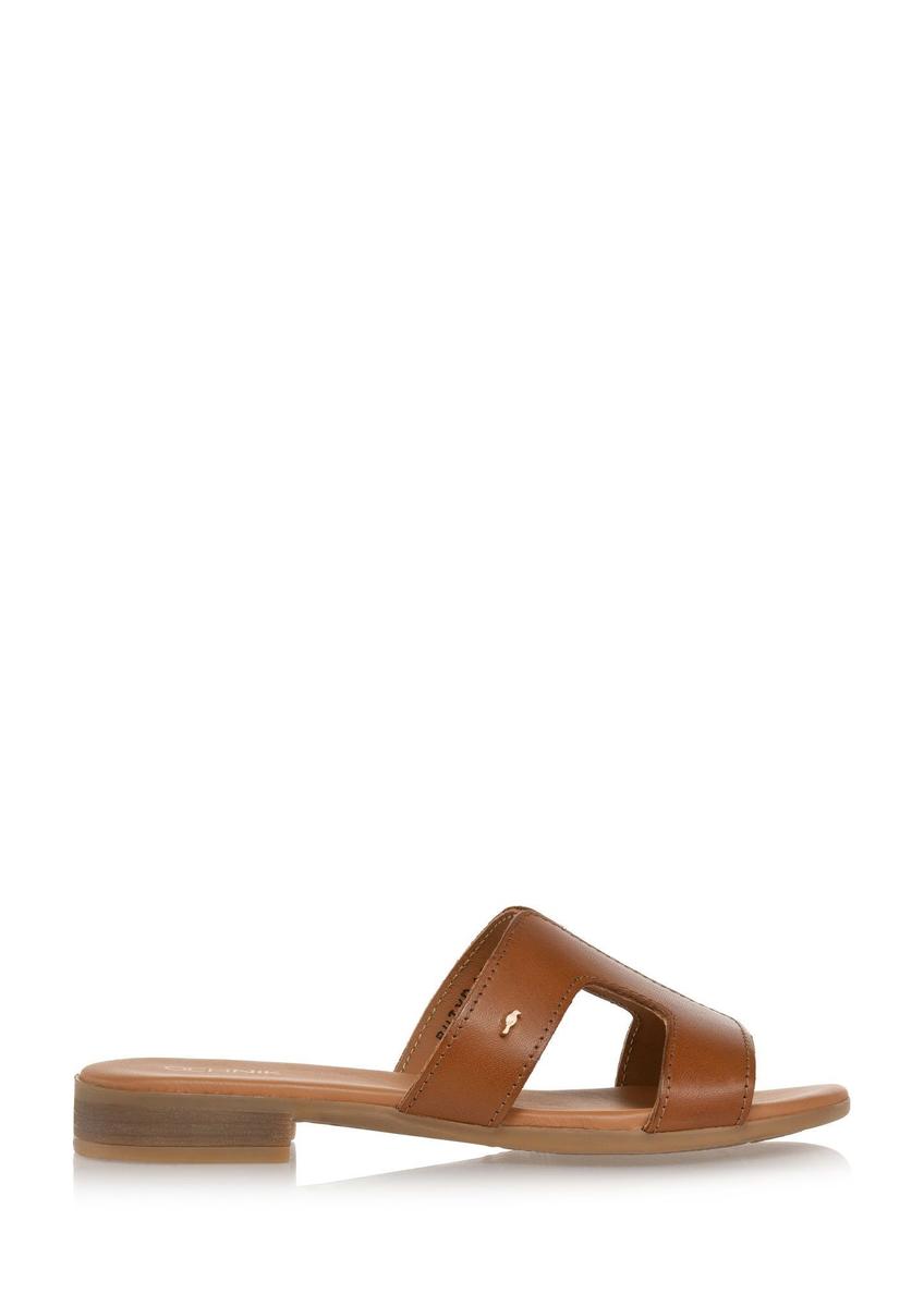 Women's leather mules in cognac color BUTYD-1064A-1F(W26), side view of the product on a white background.