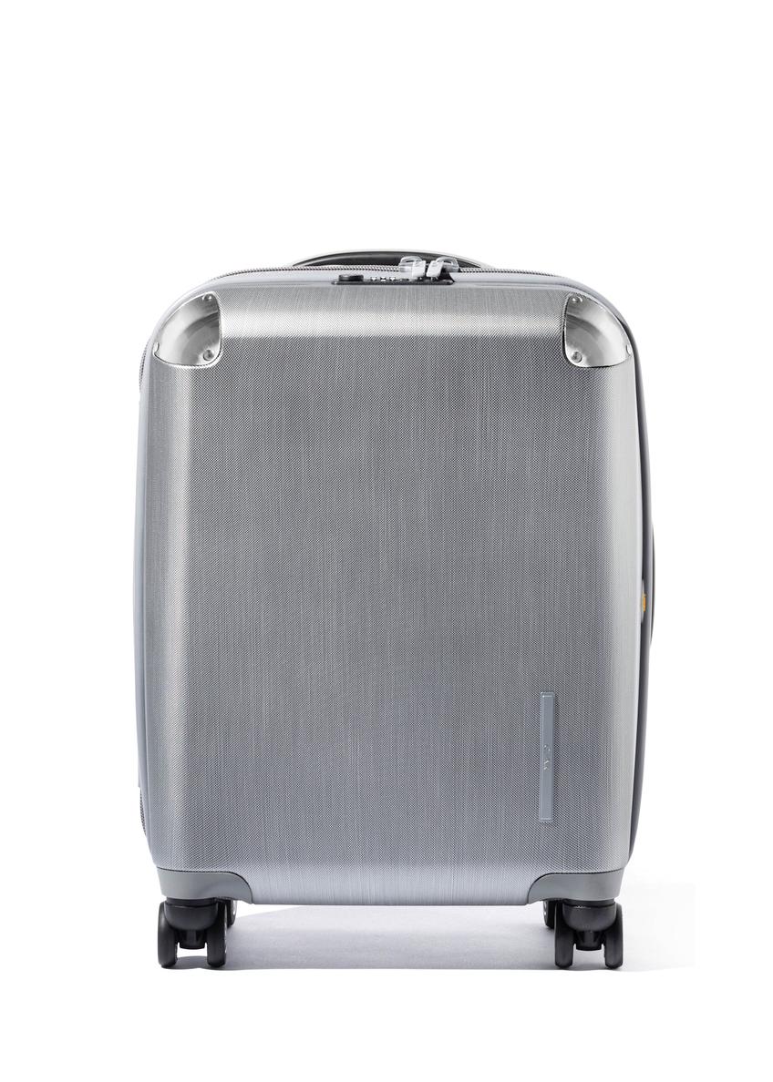 Medium suitcase on wheels WALPC-0001-9X-24(W26)