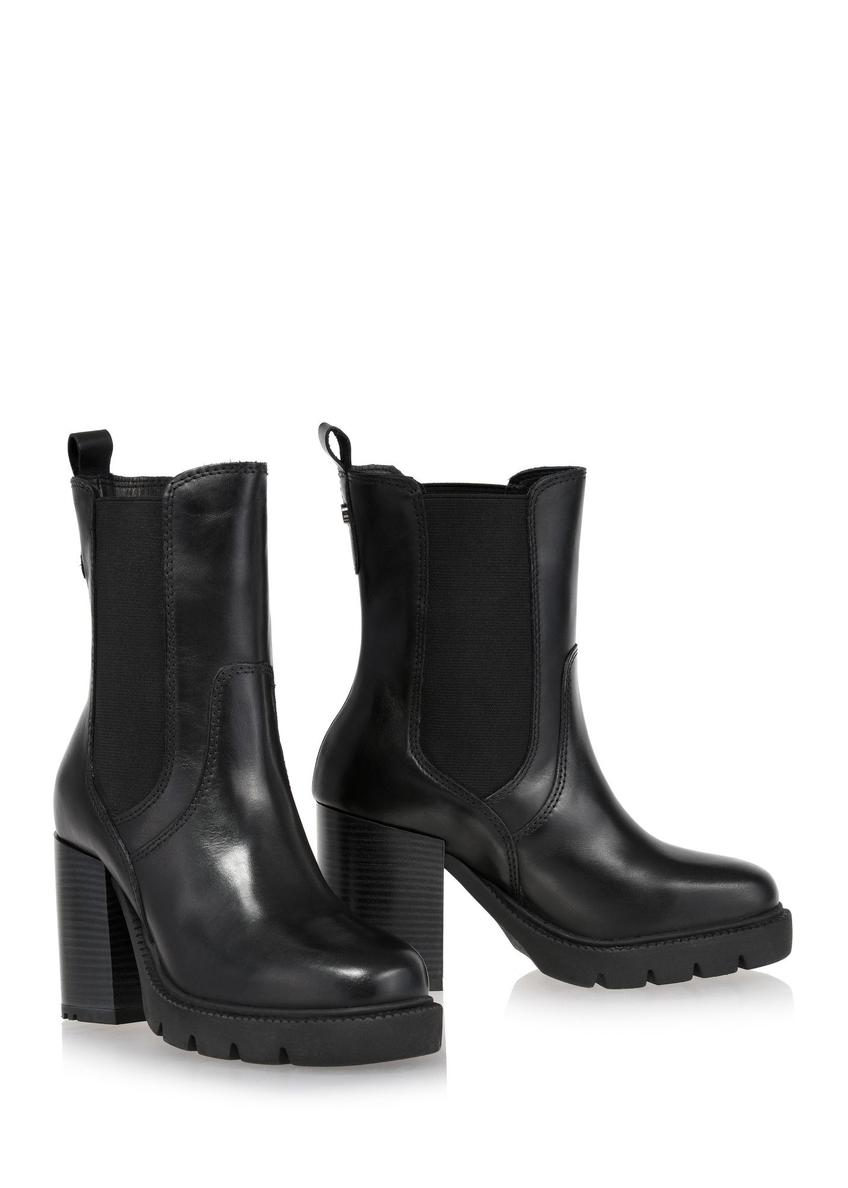 Black leather women's ankle boots with a heel BUTYD-1086-99(Z24)