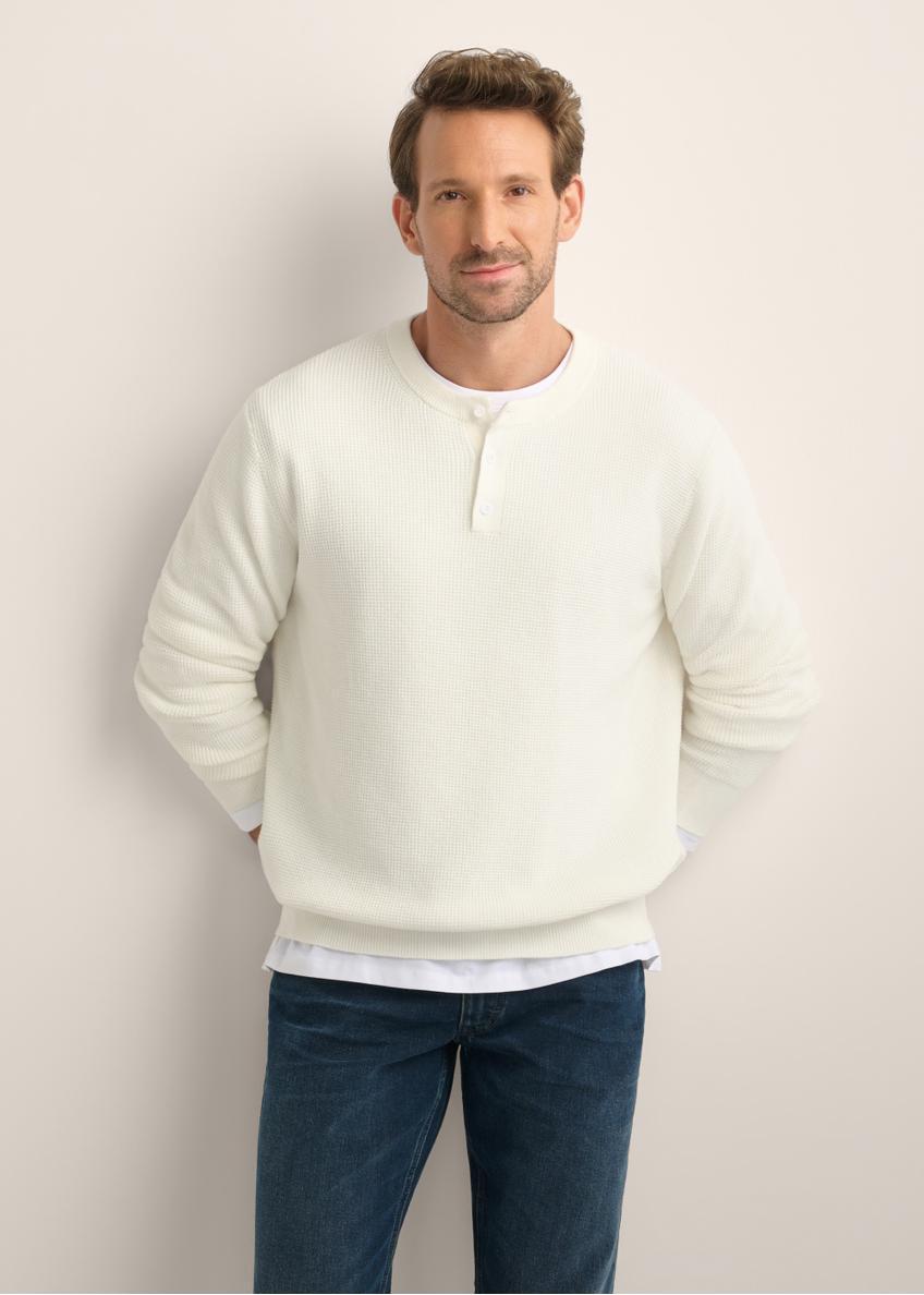 Men's ecru sweater SWEMT-0201-0B(Z26), front view of the product on the model. Half of the silhouette visible.
