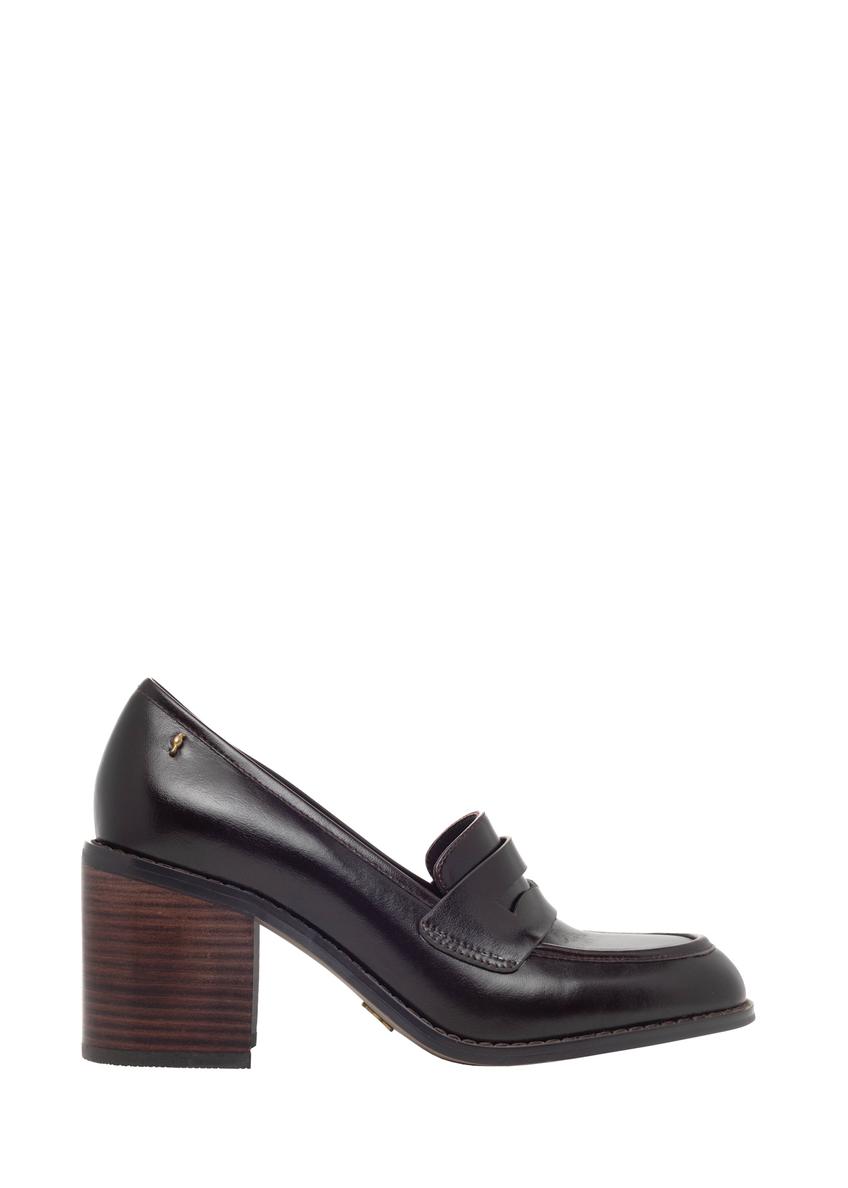 Burgundy women's leather pumps BUTYD-1351-4E(Z26), side product view on white background.