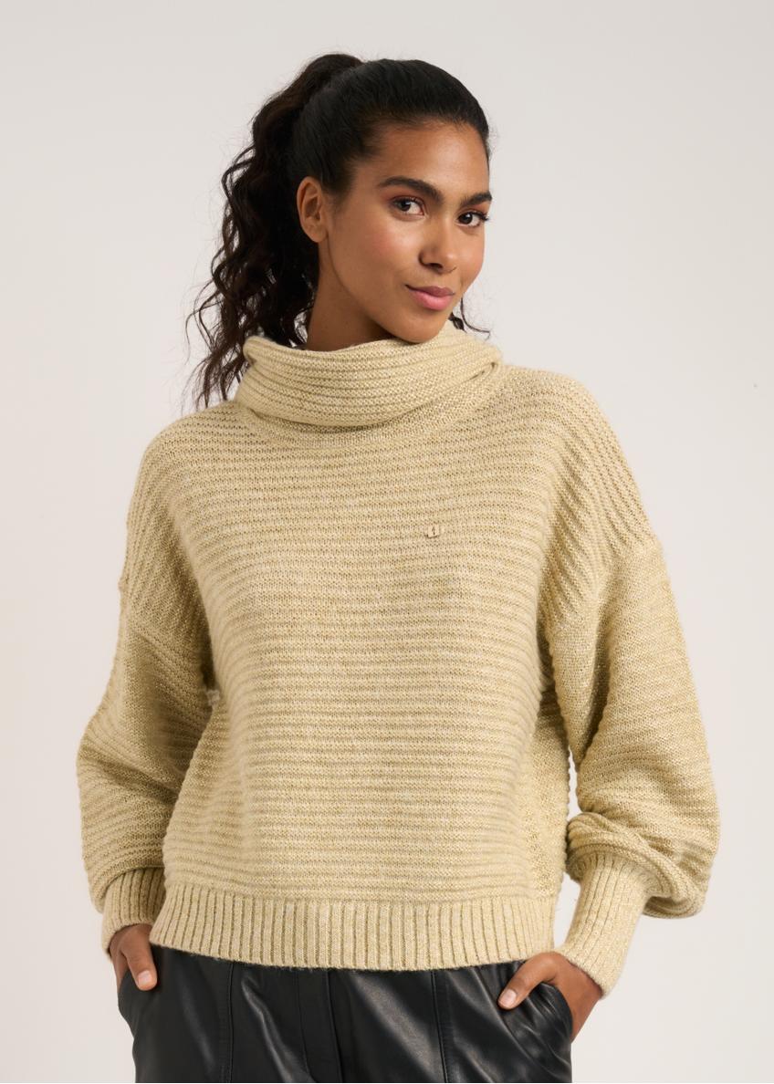 Beige women's turtleneck SWEDT-0161-81(Z22)