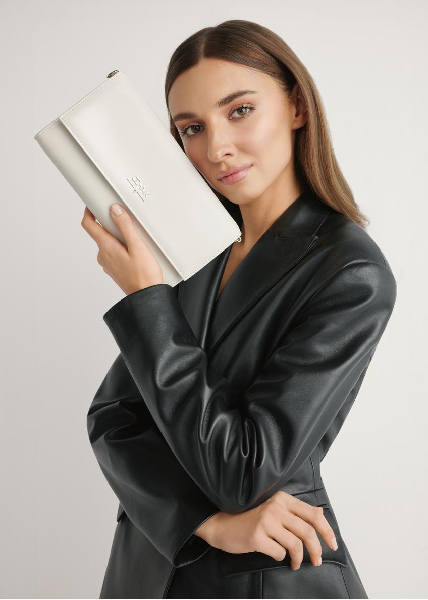 Cream clutch bag TOREC-1210-0B(W26)