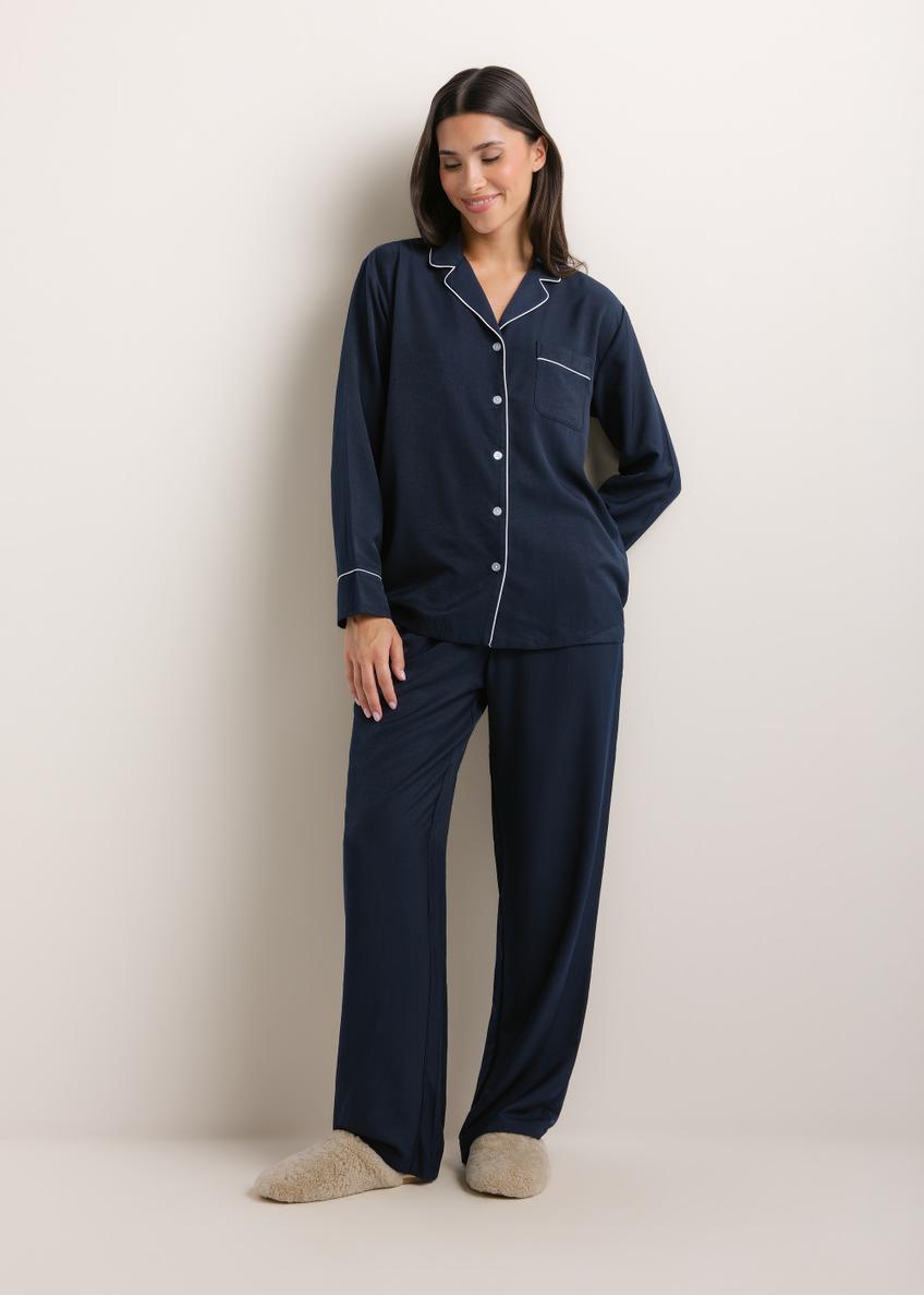 Women's two-piece pajama set PZMDT-0001-7D(Z26), front view of the product on a model. Full body visible.