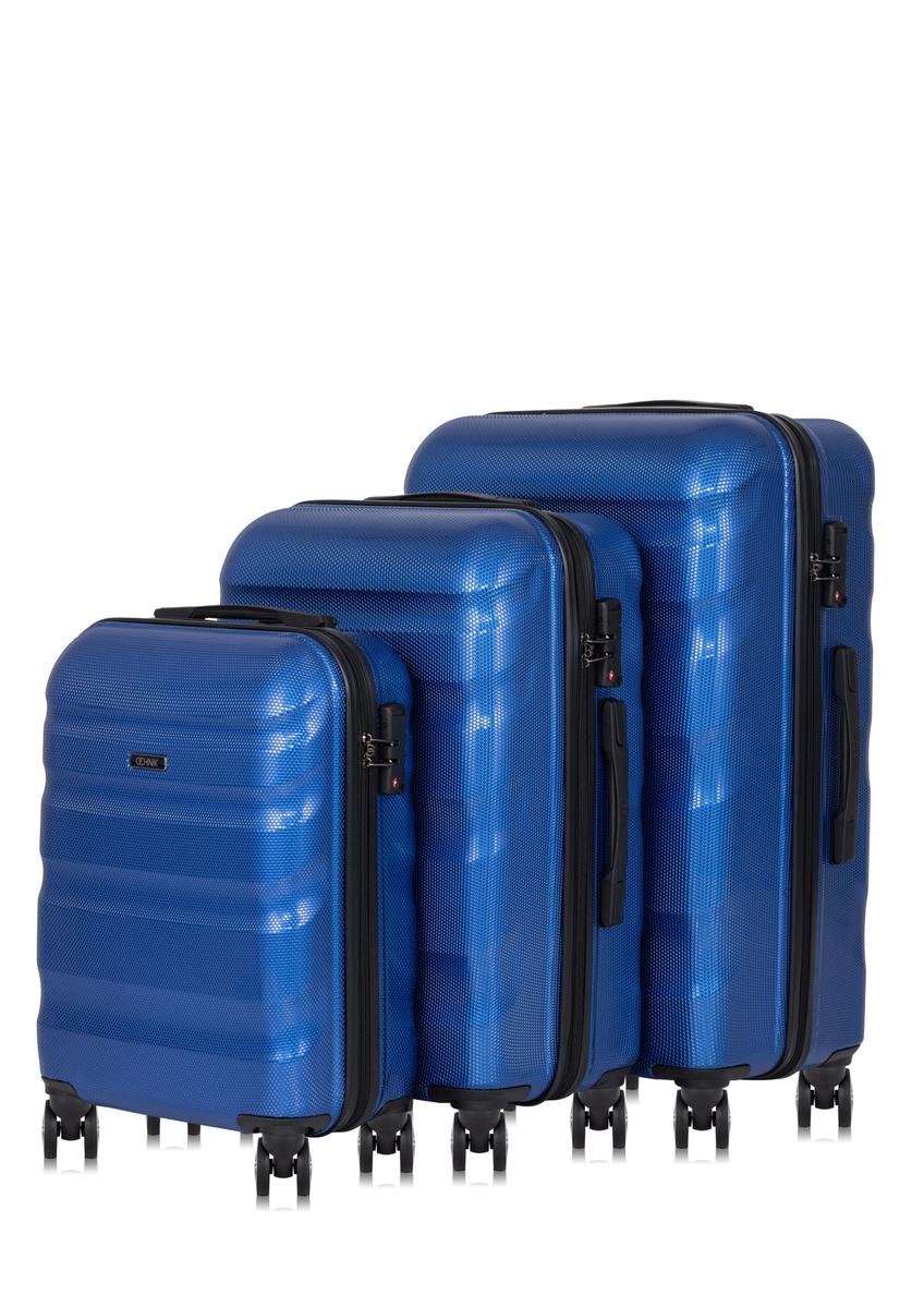 Set of 19'/24'/28' wheeled suitcases WALPC-0012-7C(W26), diagonal view of the products on a white background.